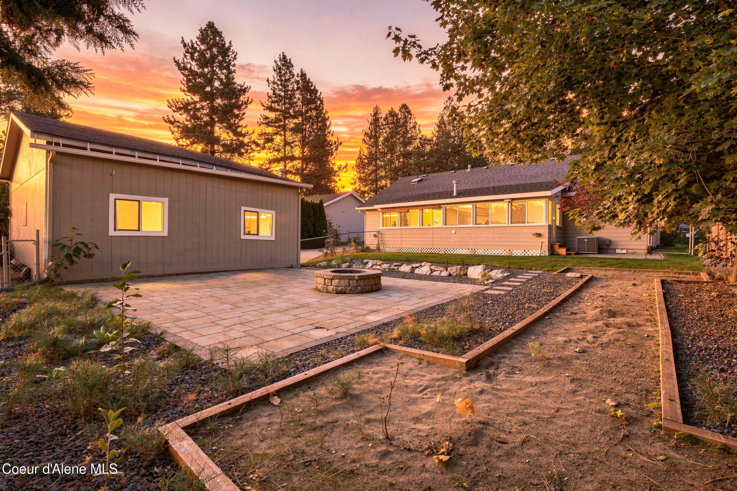 6309 N Pinegrove DR, Coeur d'Alene