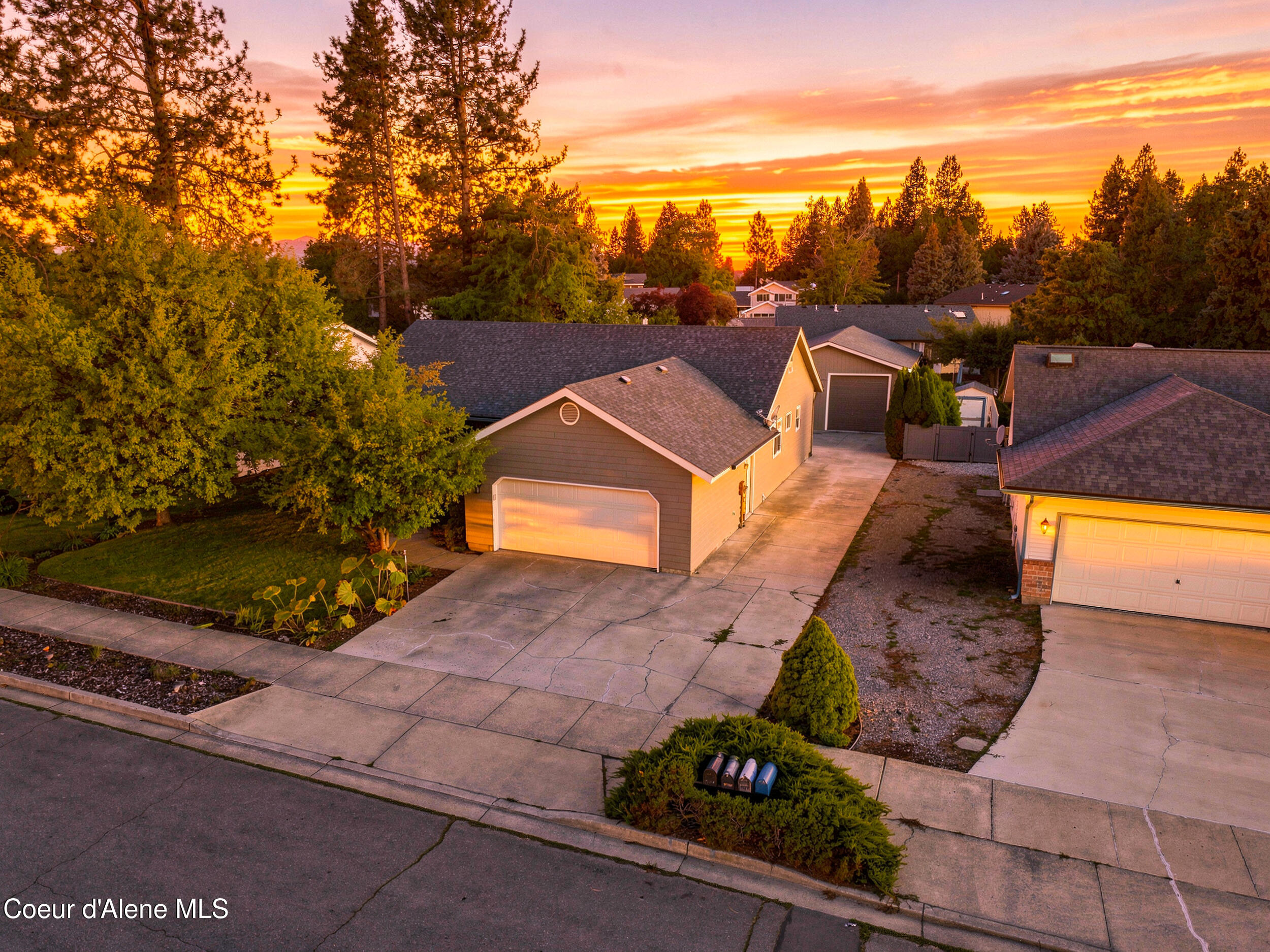 6309 N Pinegrove DR, Coeur d'Alene