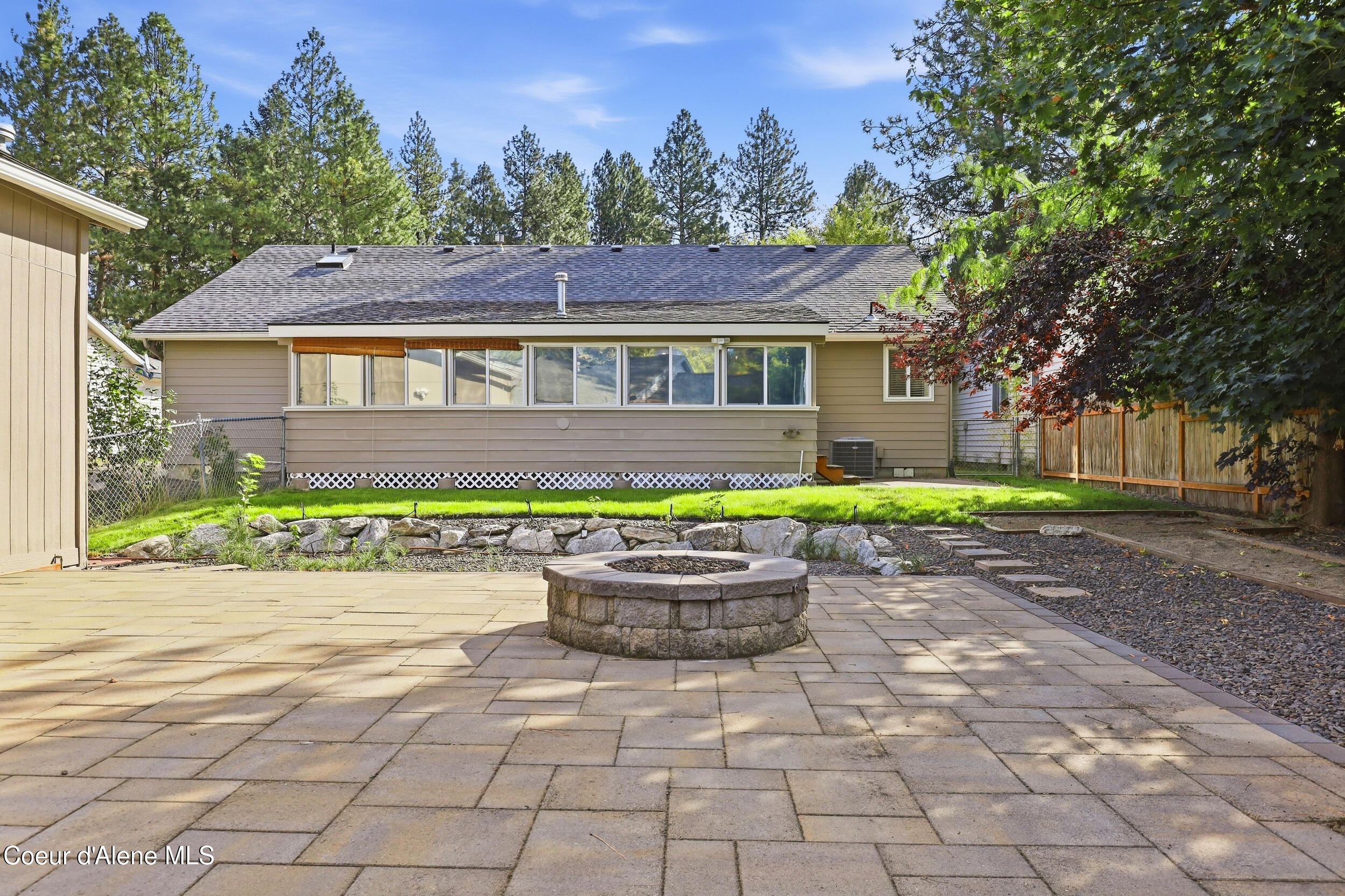 6309 N Pinegrove DR, Coeur d'Alene