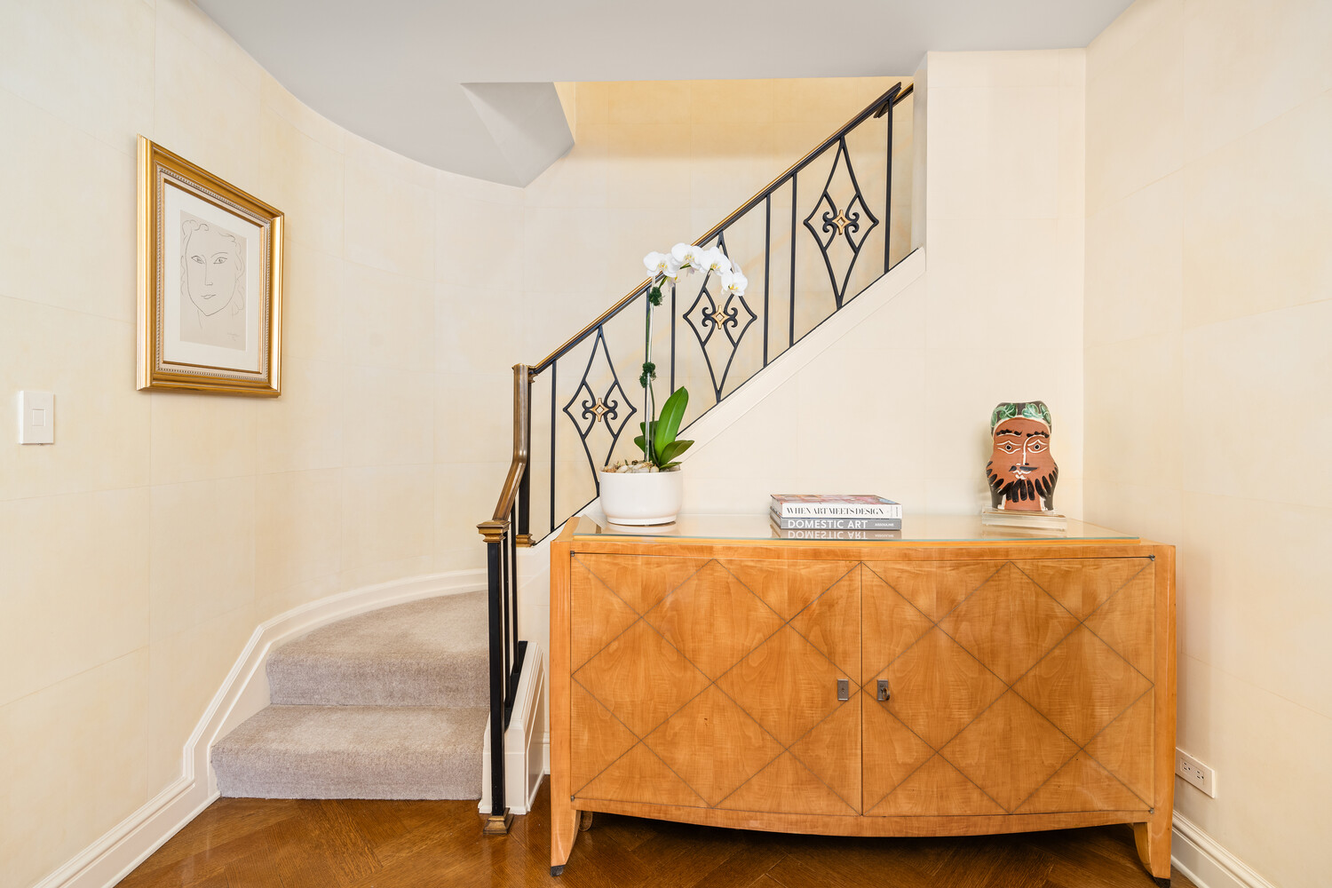 114 E 72ND Street 8/9B