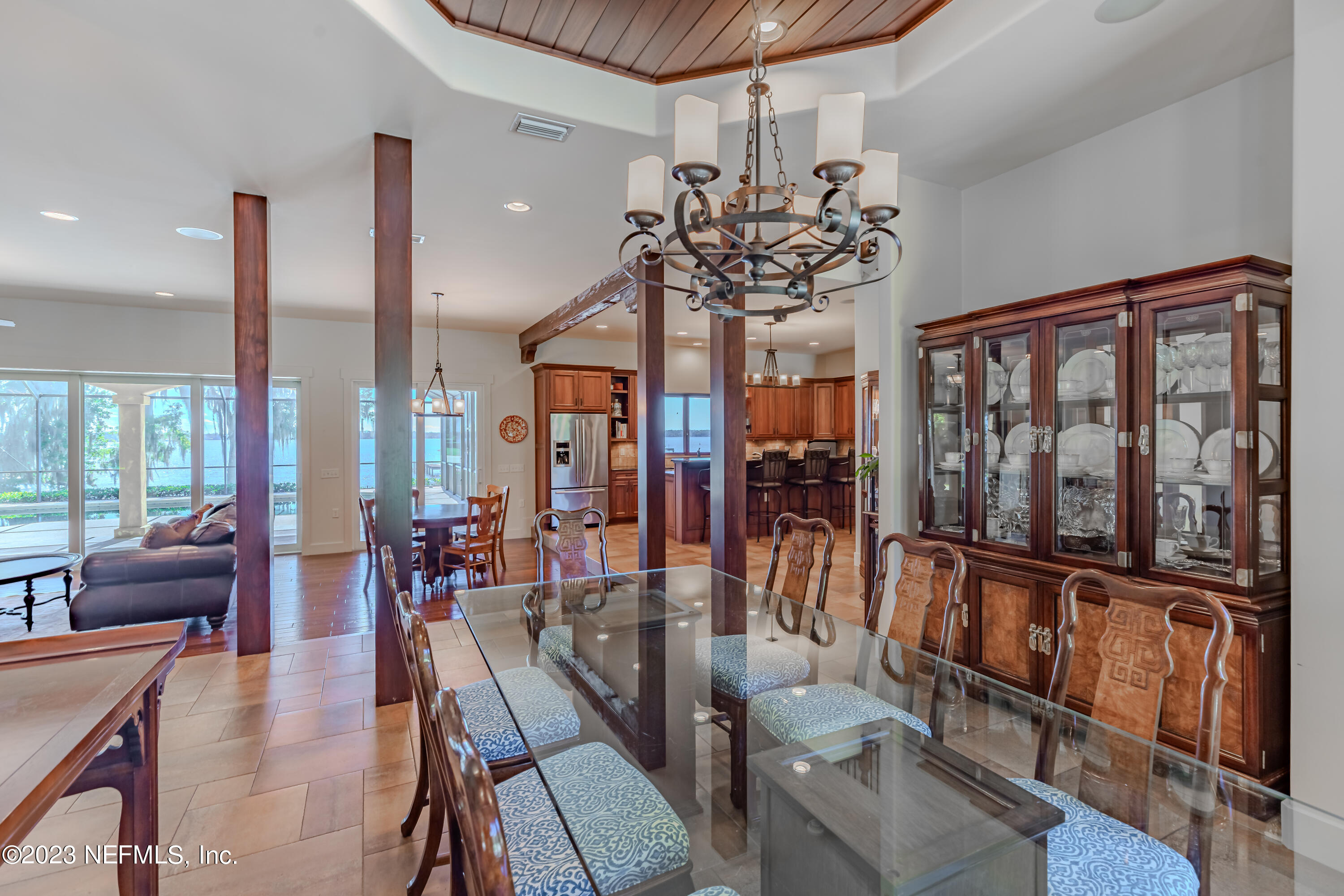 1090 DOCTORS LAKE INLET COVE