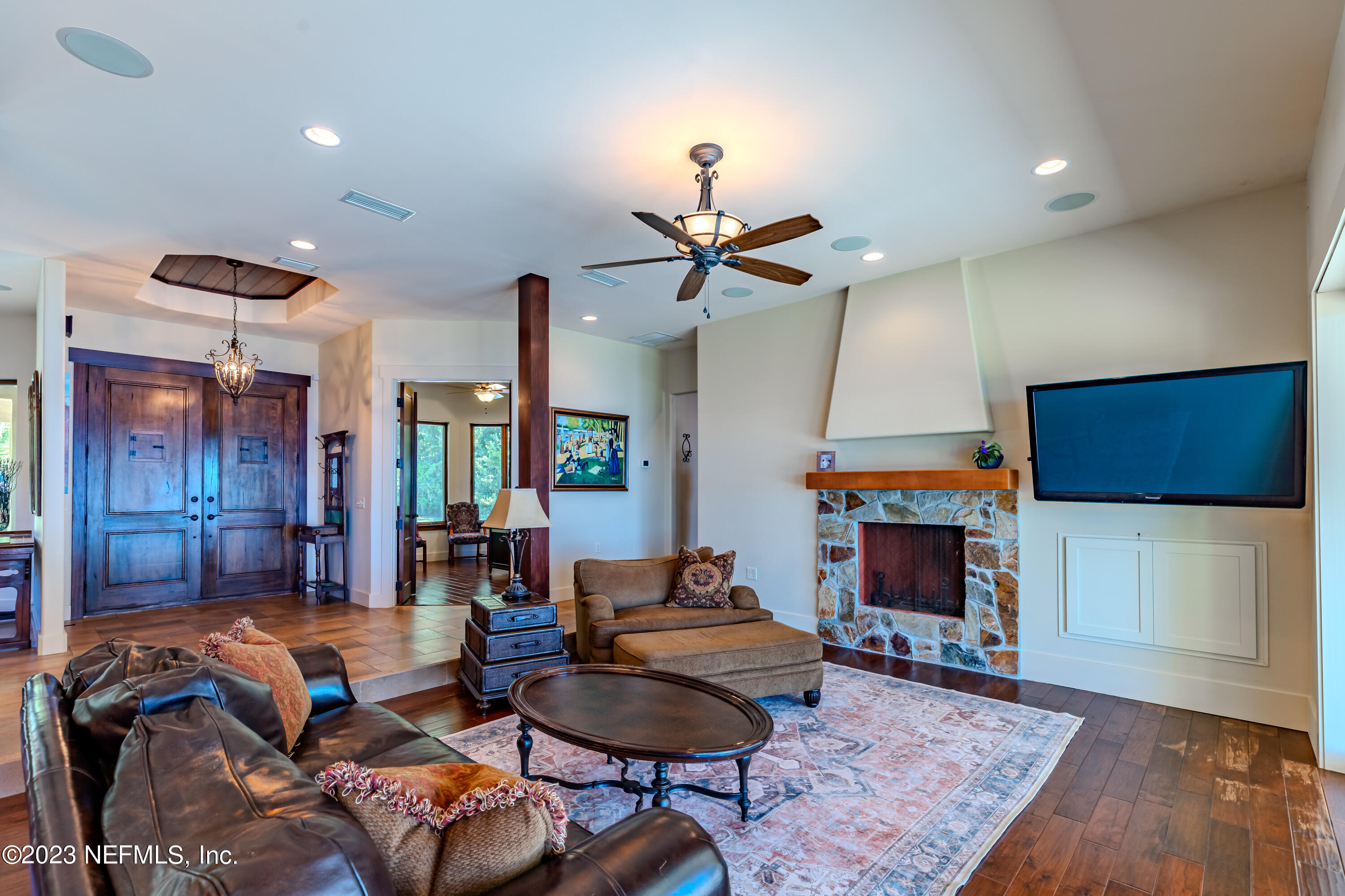 1090 DOCTORS LAKE INLET COVE