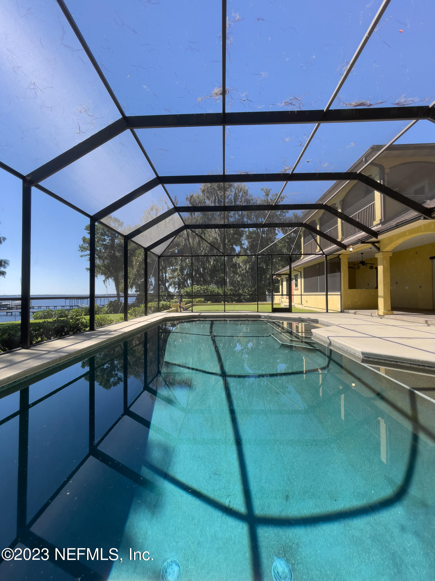 1090 DOCTORS LAKE INLET COVE