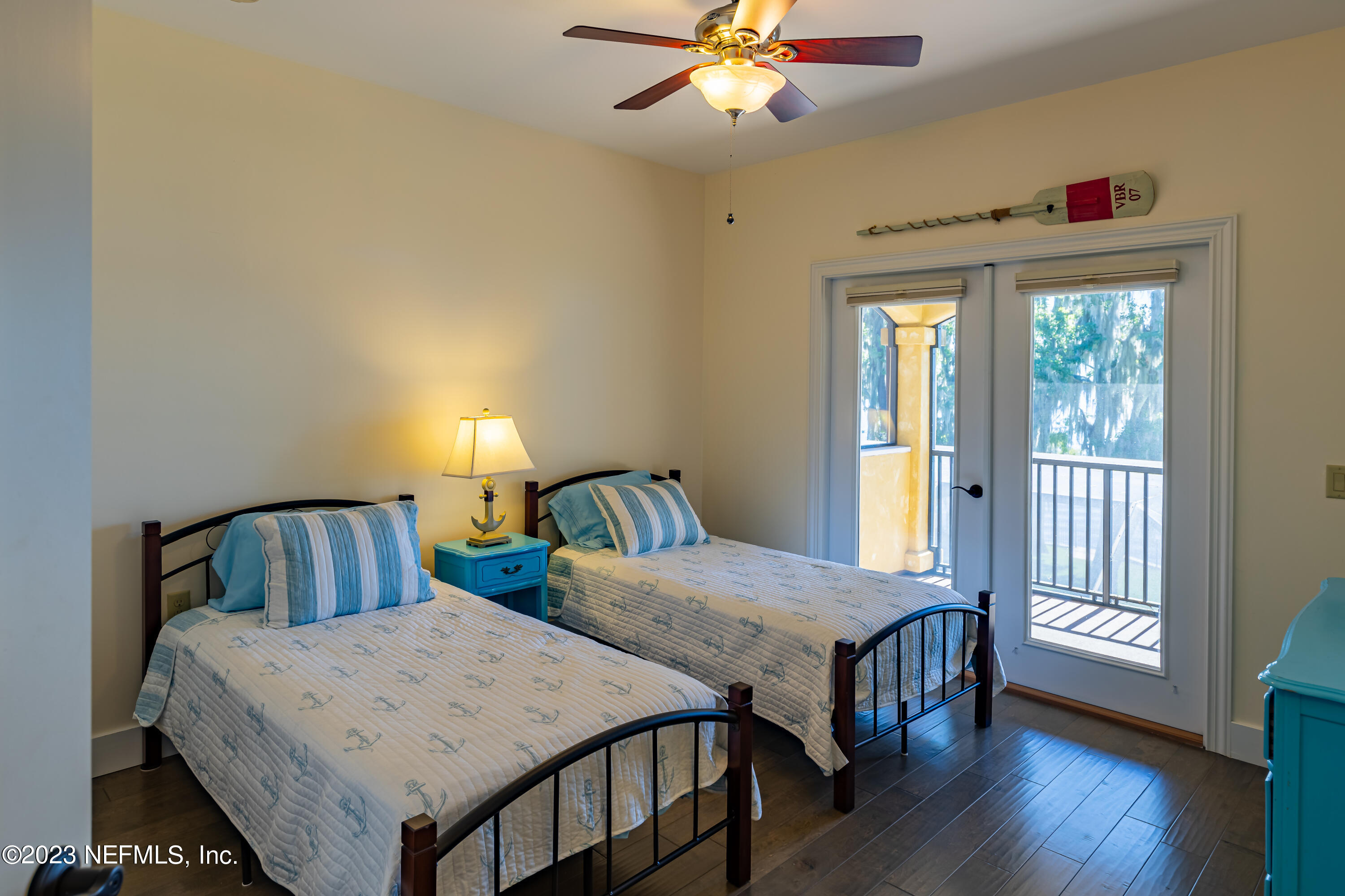 1090 DOCTORS LAKE INLET COVE