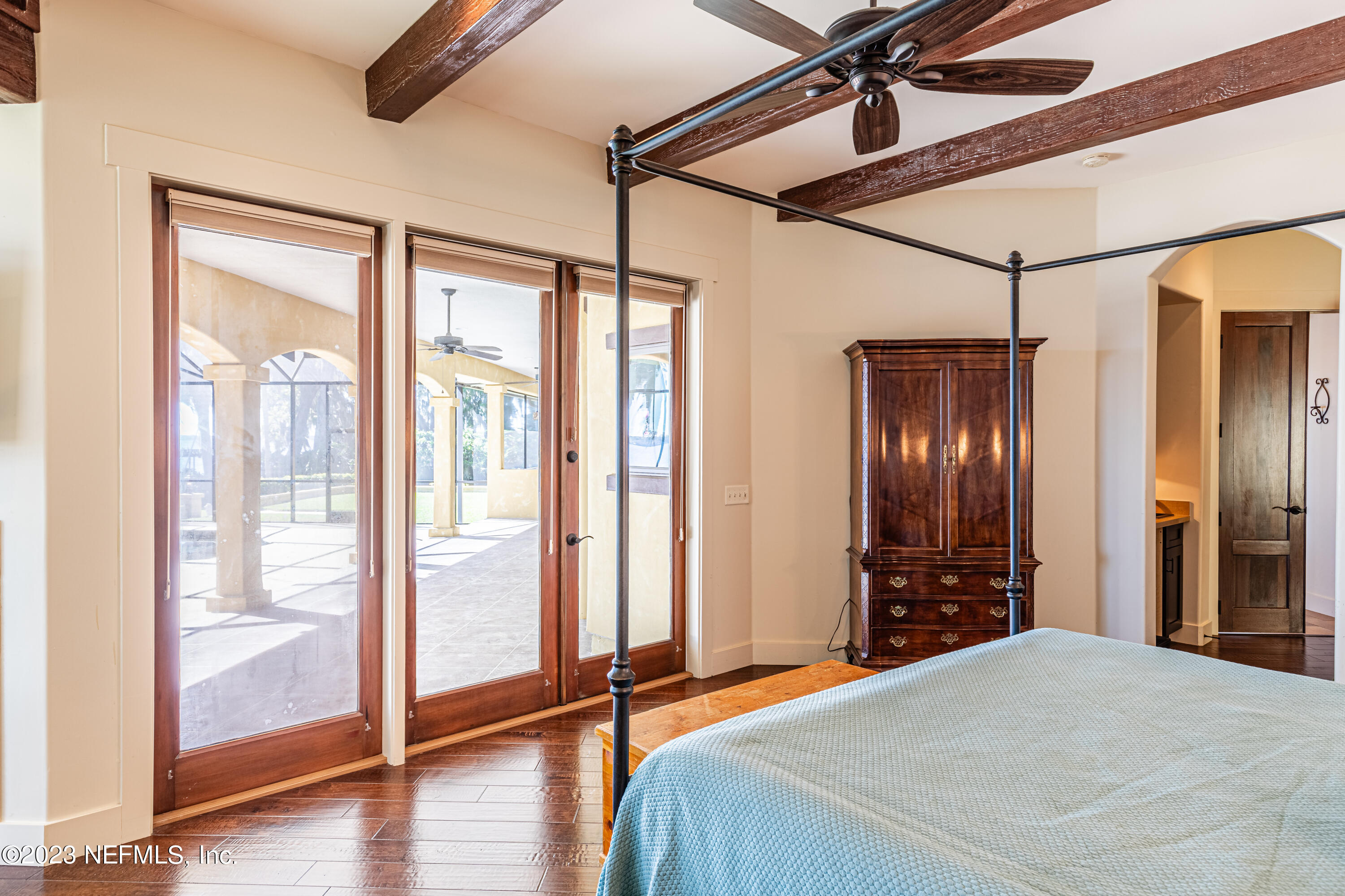 1090 DOCTORS LAKE INLET COVE