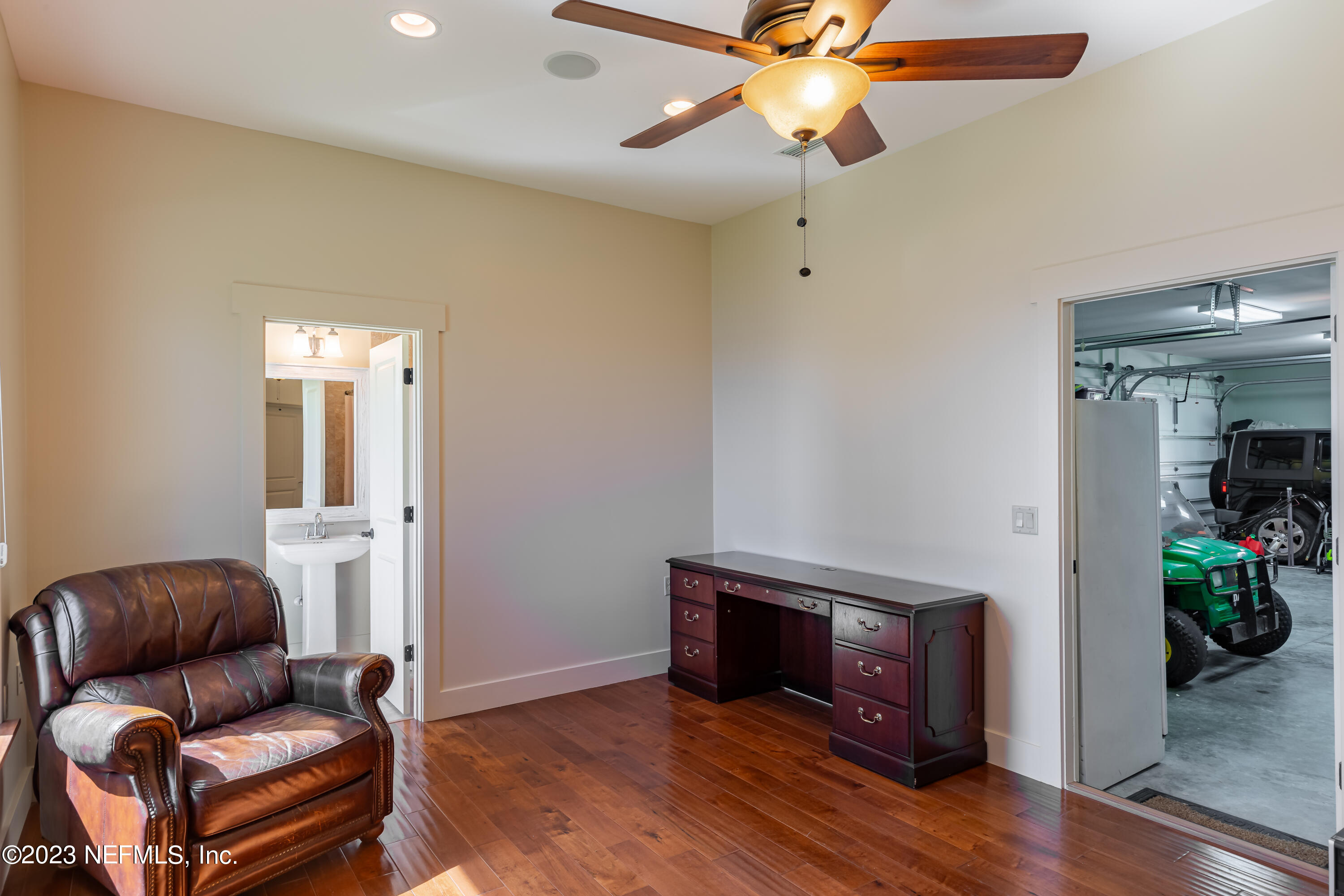 1090 DOCTORS LAKE INLET COVE