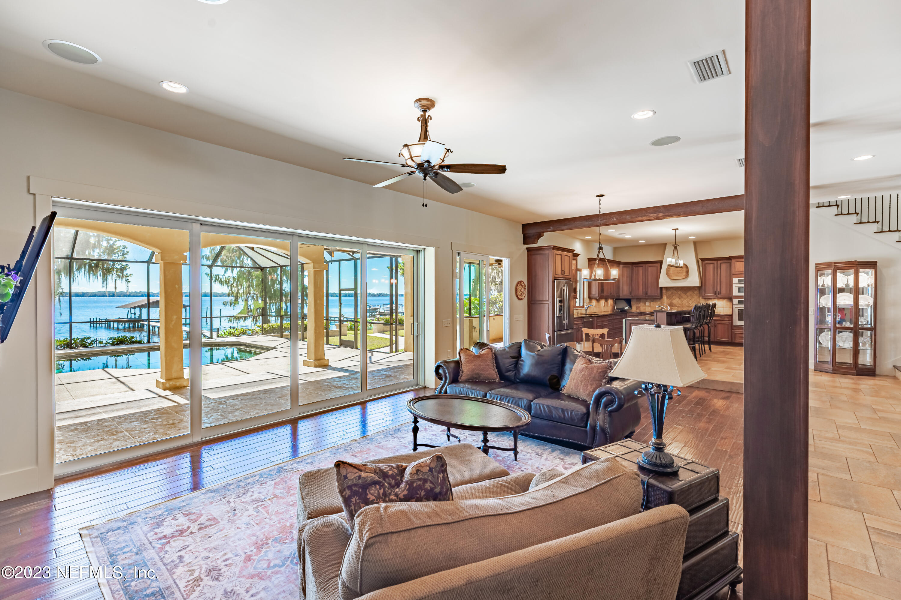 1090 DOCTORS LAKE INLET COVE