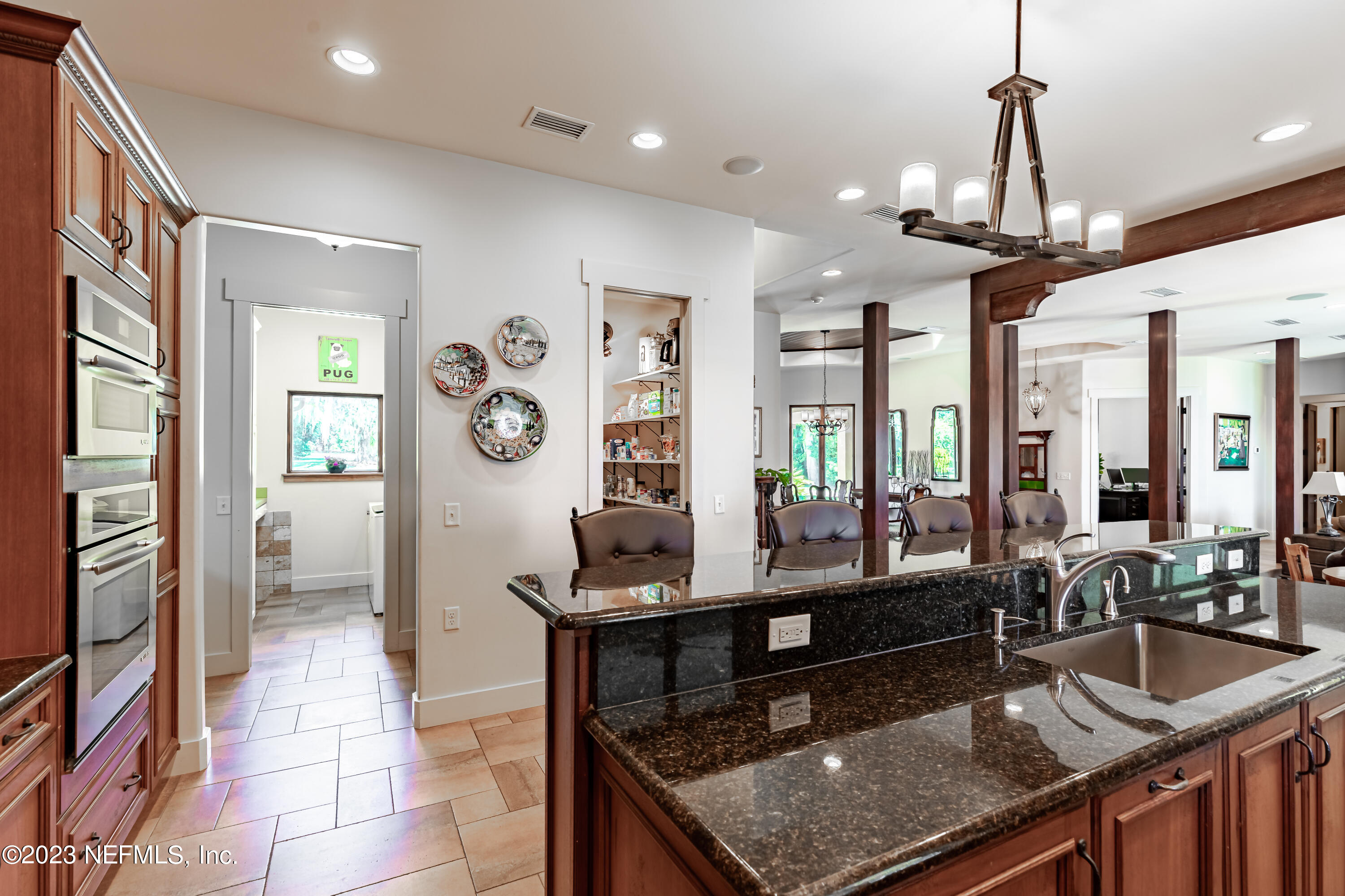 1090 DOCTORS LAKE INLET COVE