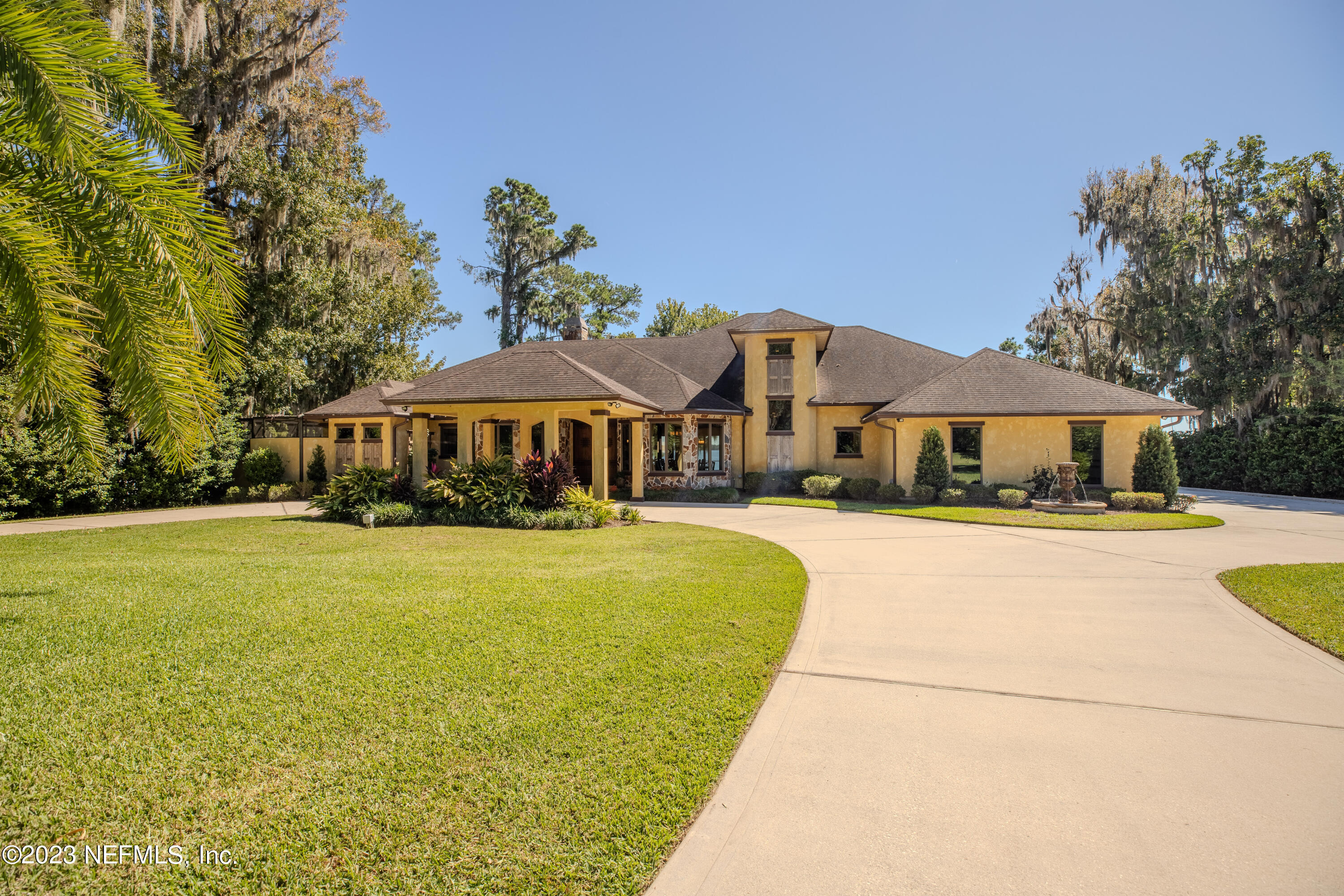 1090 DOCTORS LAKE INLET COVE