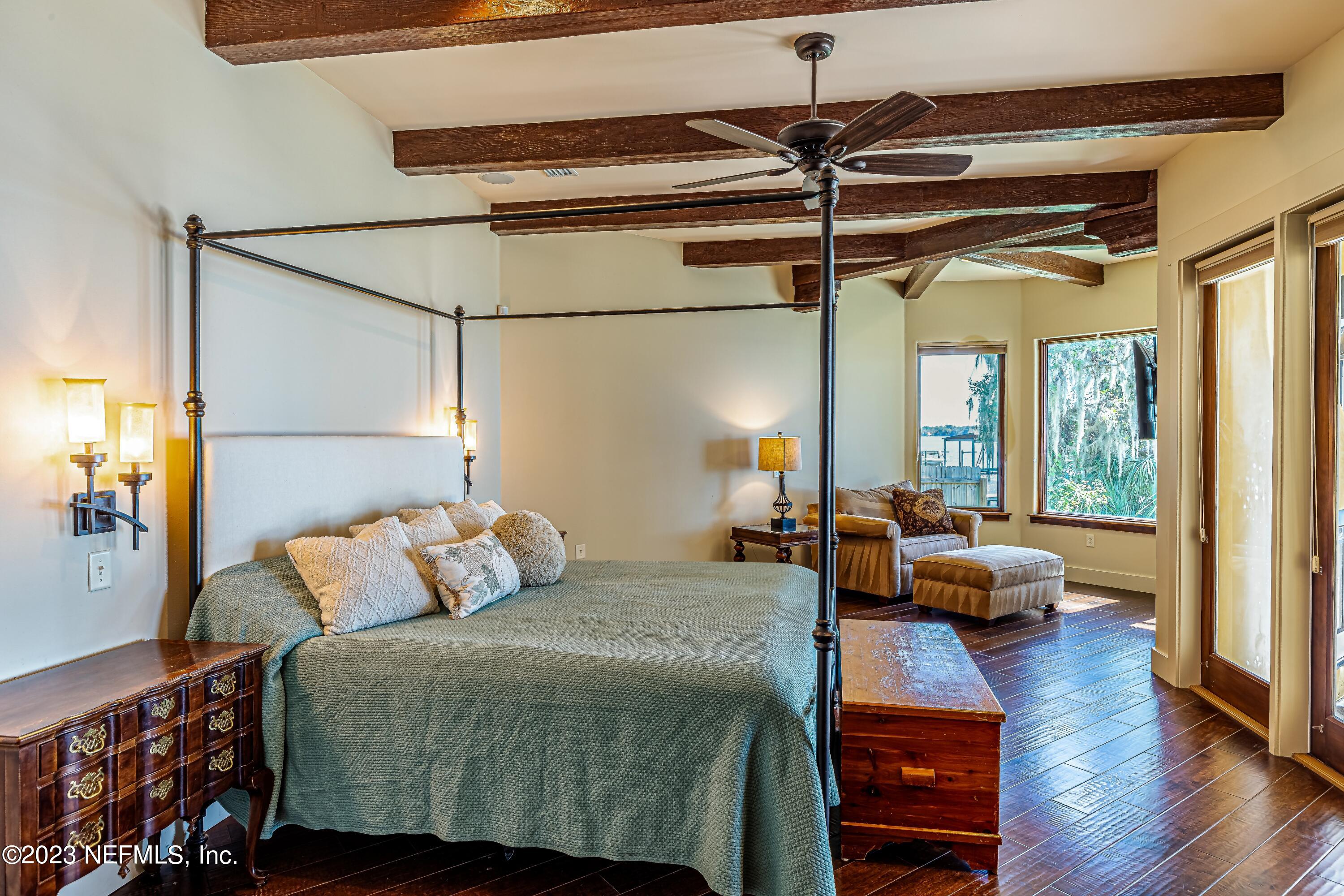 1090 DOCTORS LAKE INLET COVE