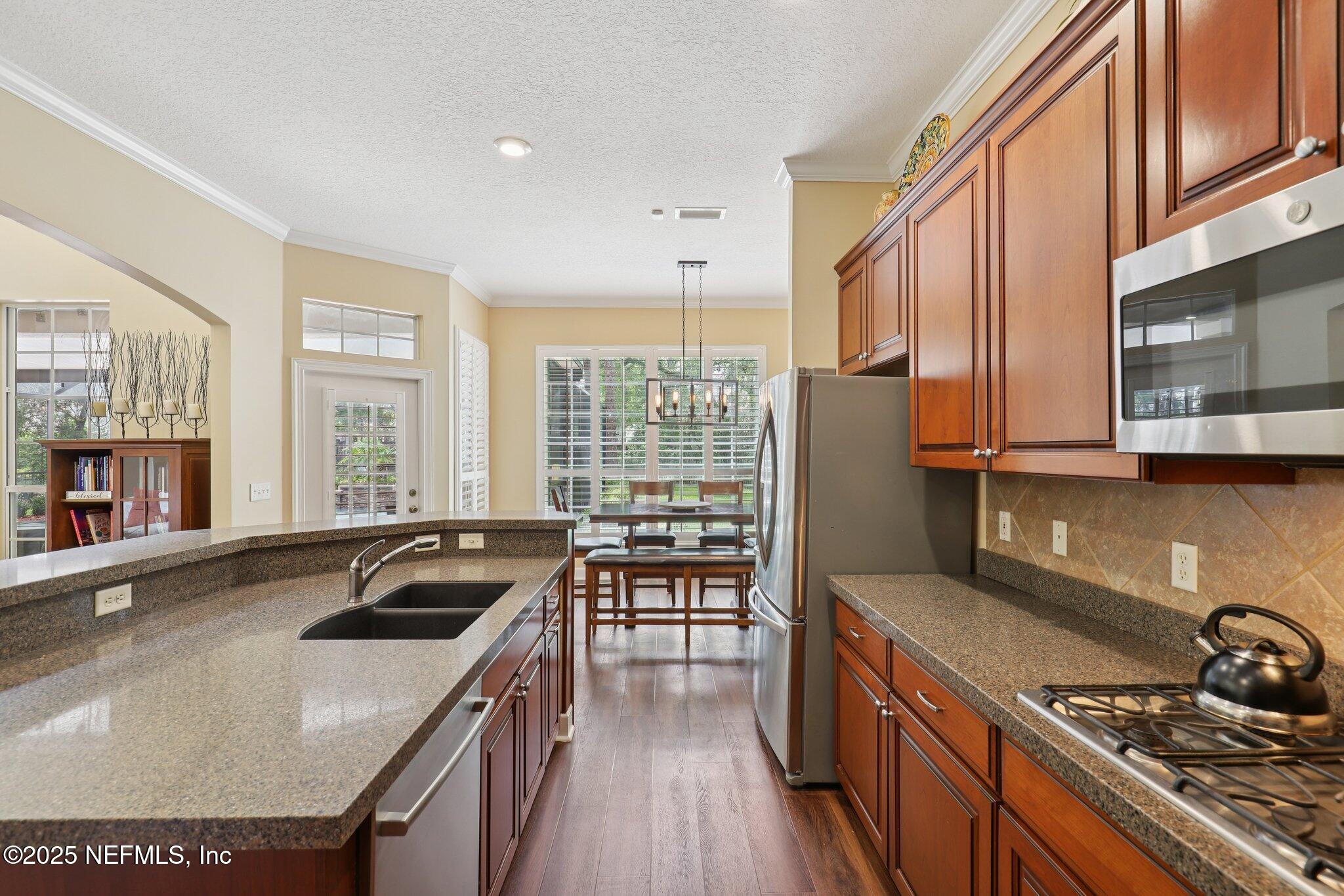 1576 SANDY SPRINGS Drive