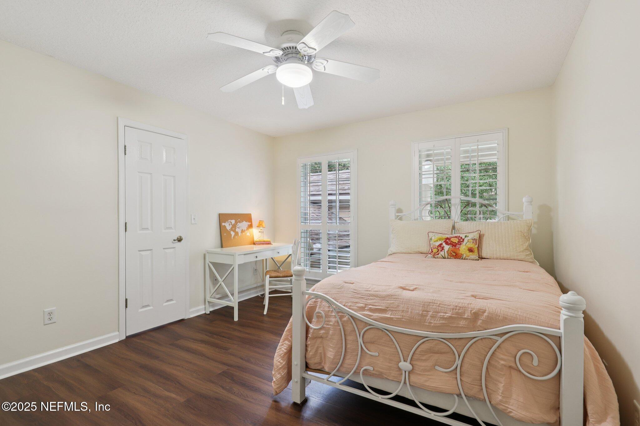 1576 SANDY SPRINGS Drive