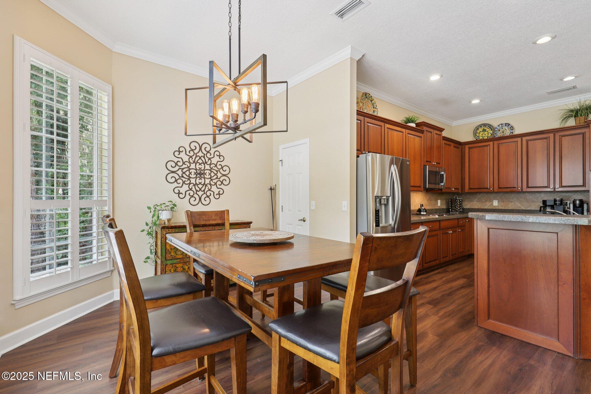 1576 SANDY SPRINGS Drive