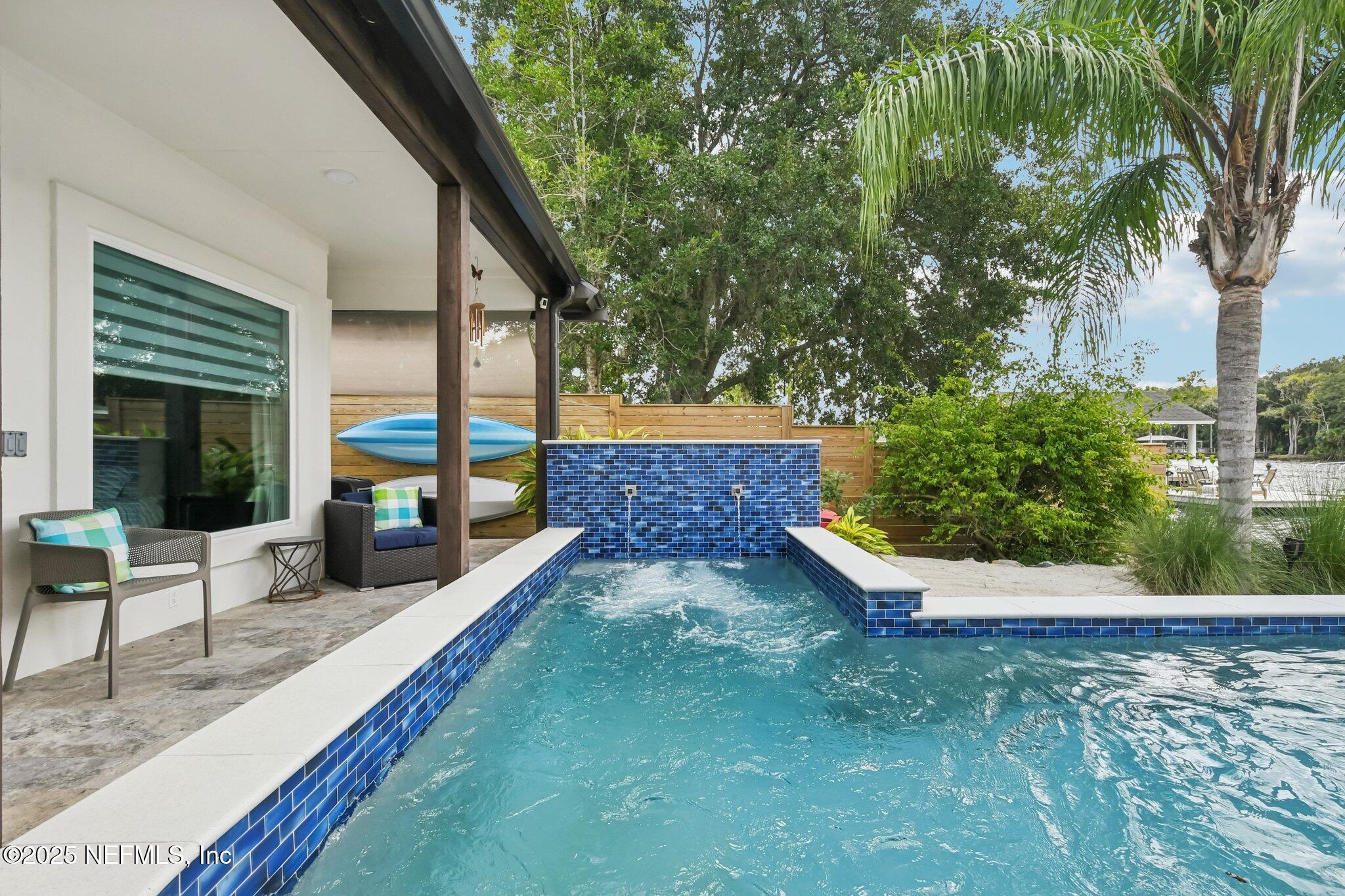 205 S ROSCOE Boulevard