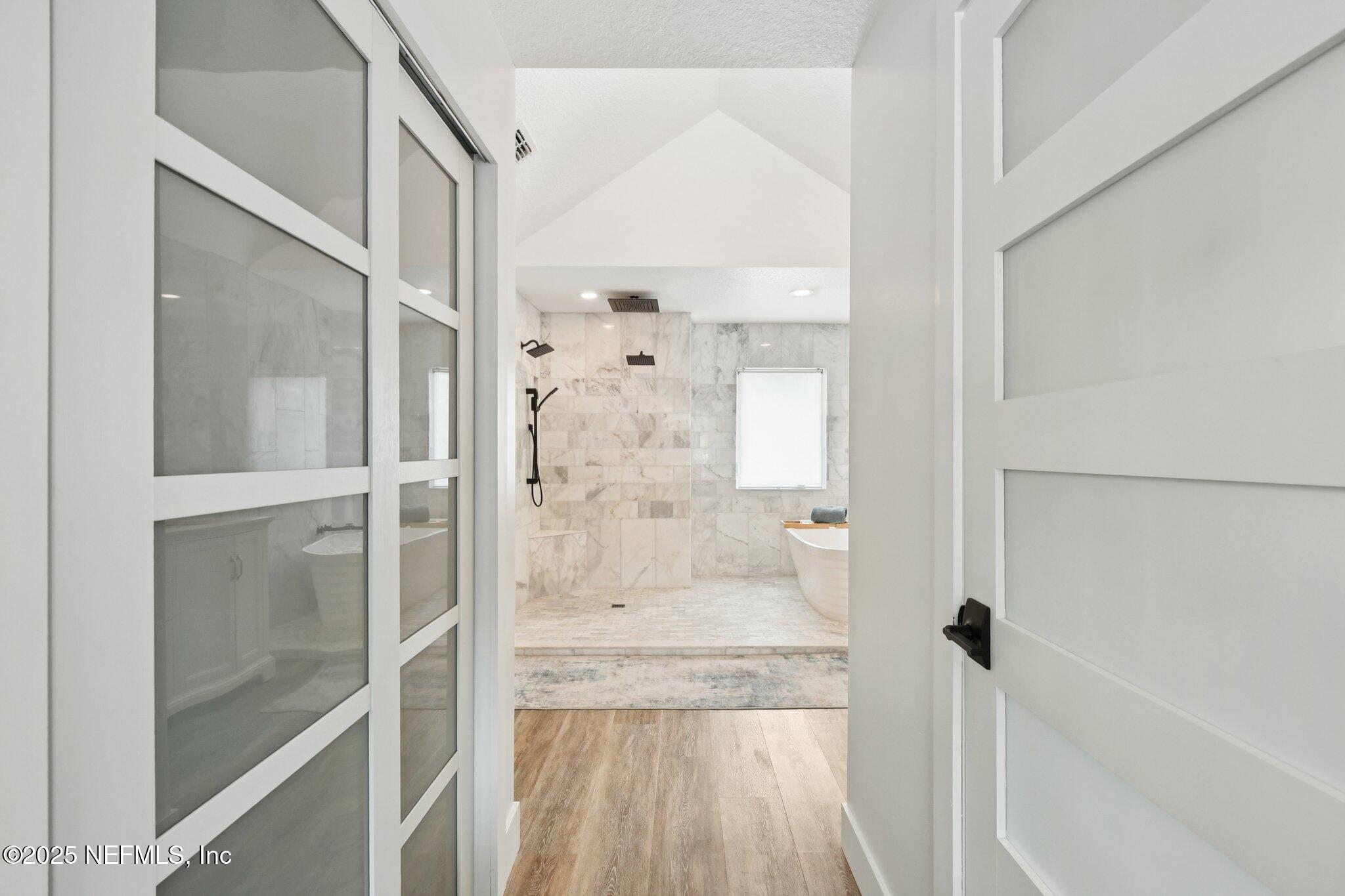 205 S ROSCOE Boulevard