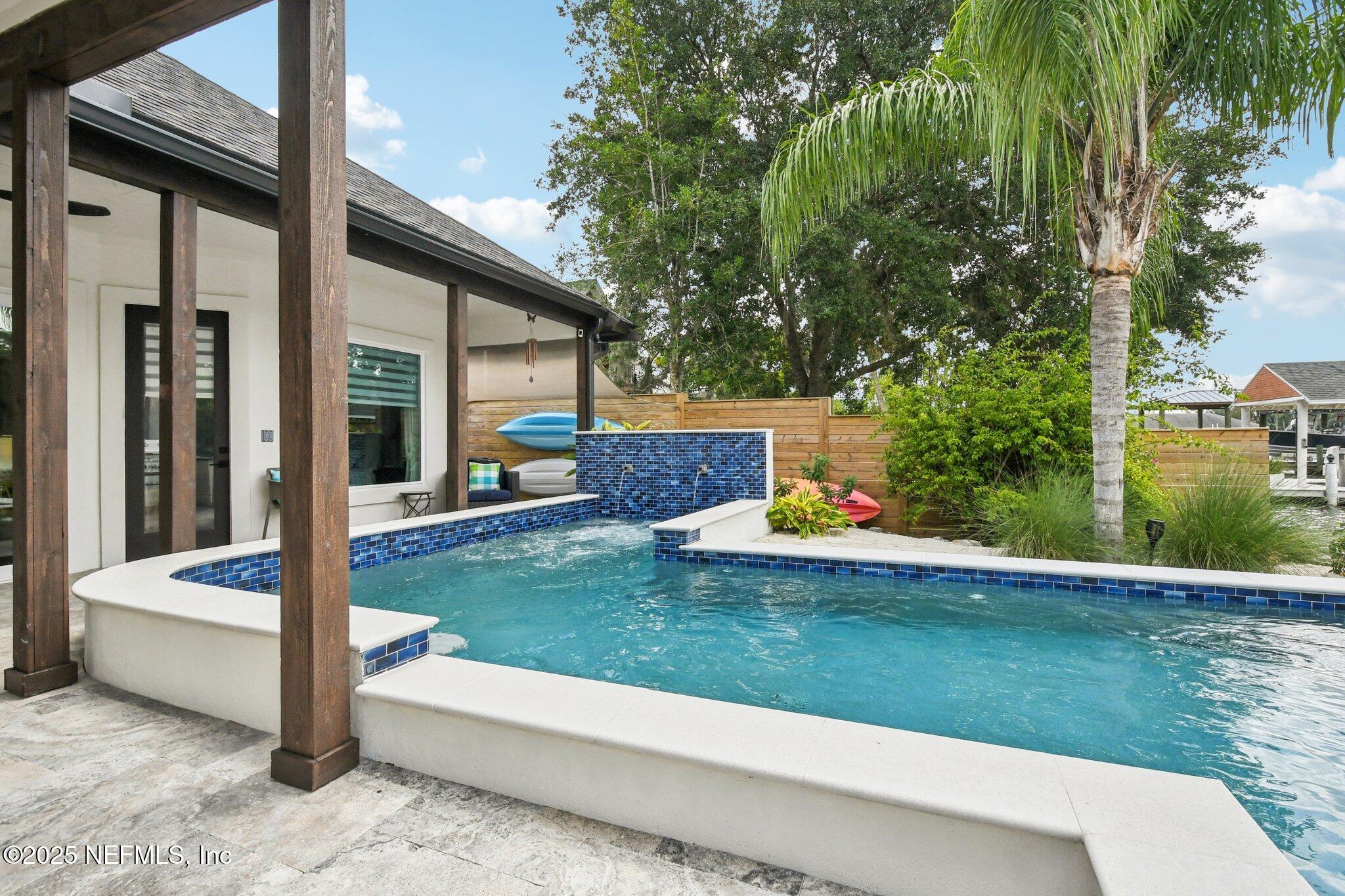 205 S ROSCOE Boulevard