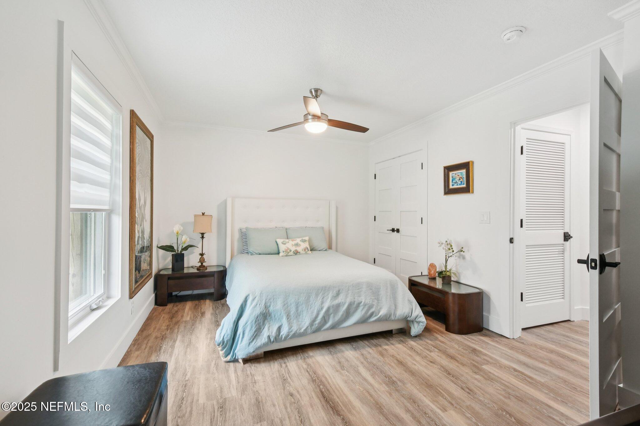 205 S ROSCOE Boulevard