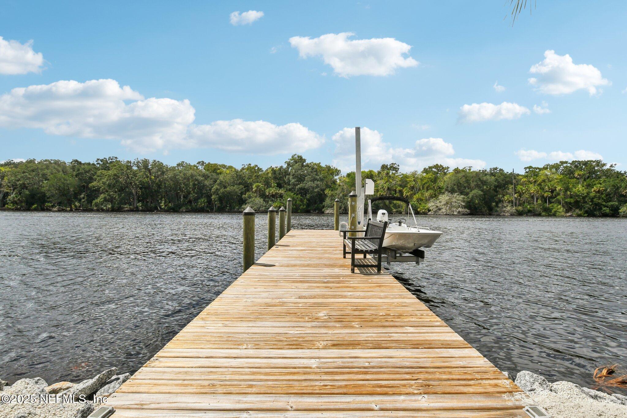 205 S ROSCOE Boulevard