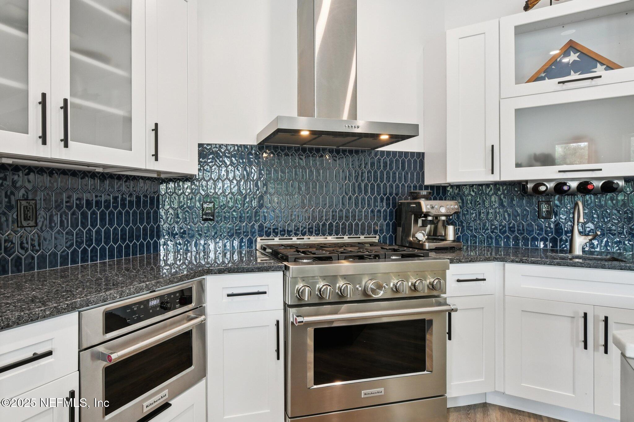 205 S ROSCOE Boulevard