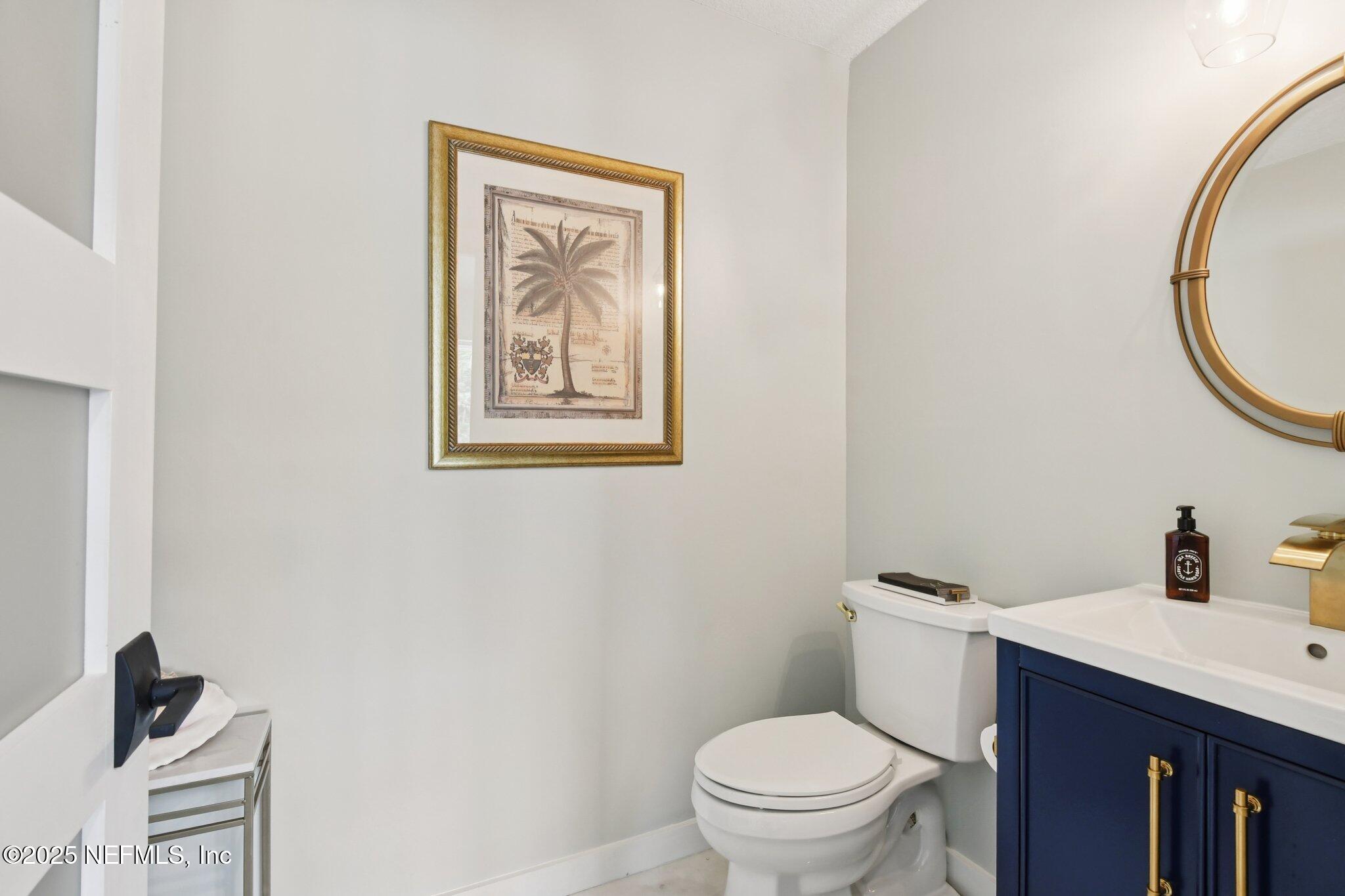 205 S ROSCOE Boulevard