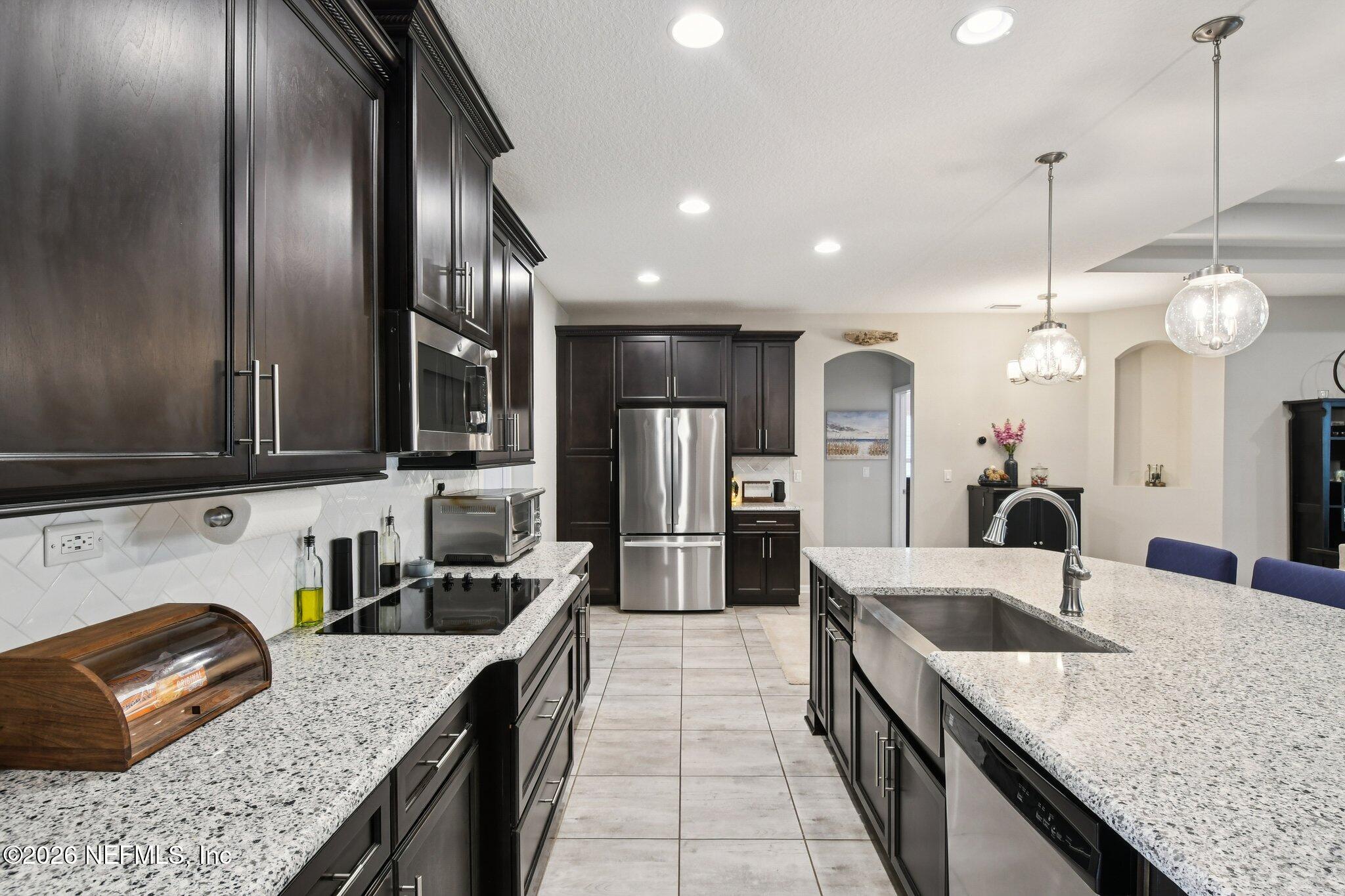 2169 ARDEN FOREST Place