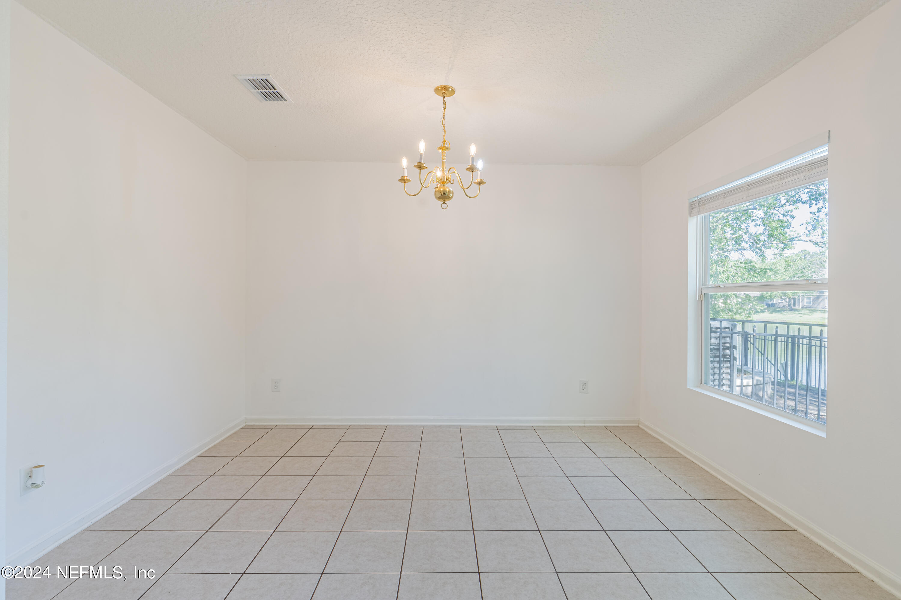 1630 VINELAND Circle B