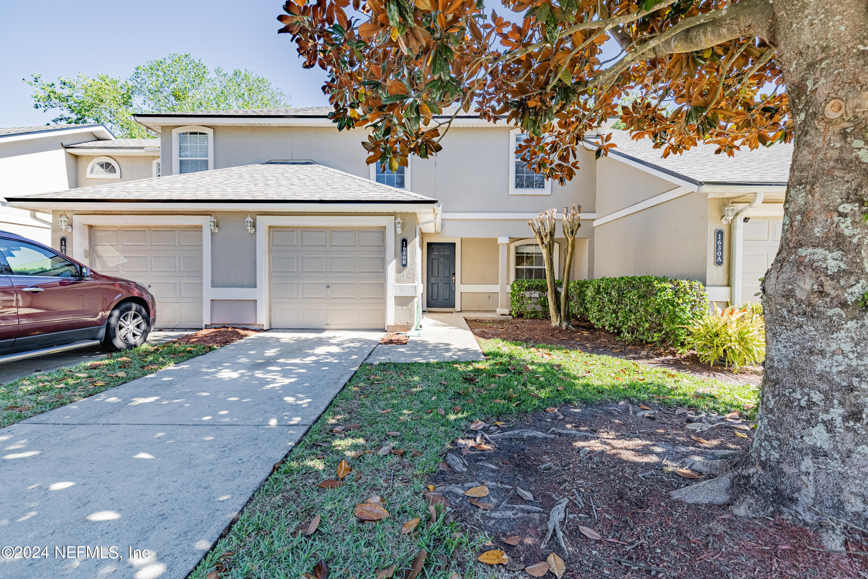 1630 VINELAND Circle B