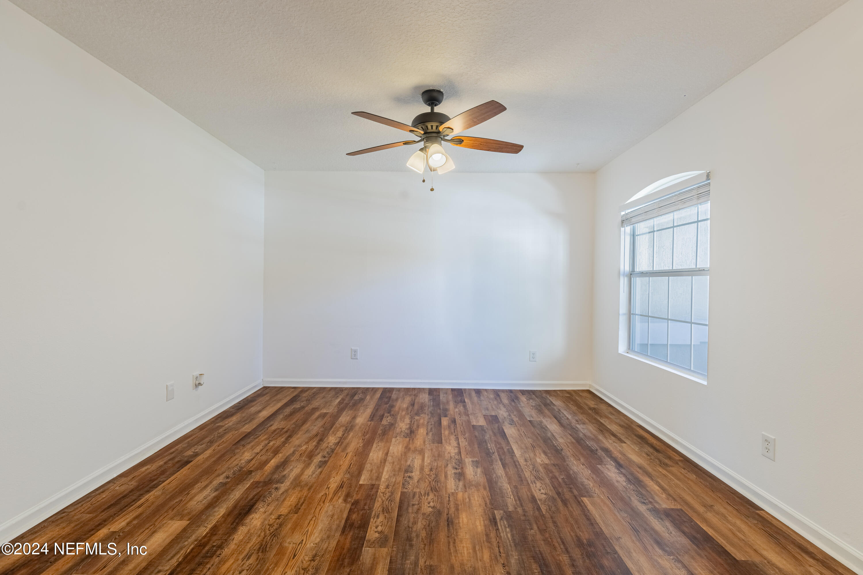 1630 VINELAND Circle B