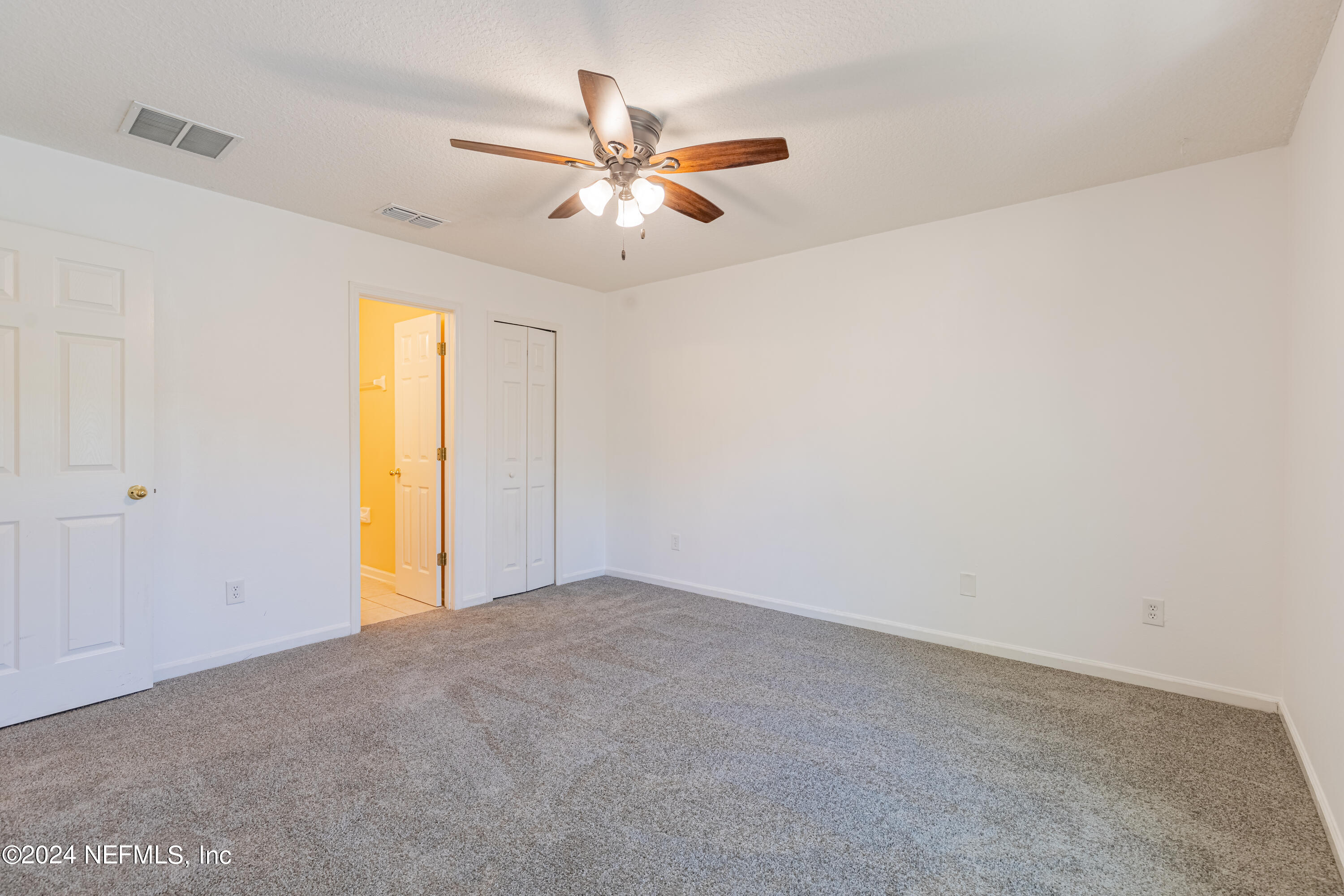 1630 VINELAND Circle B
