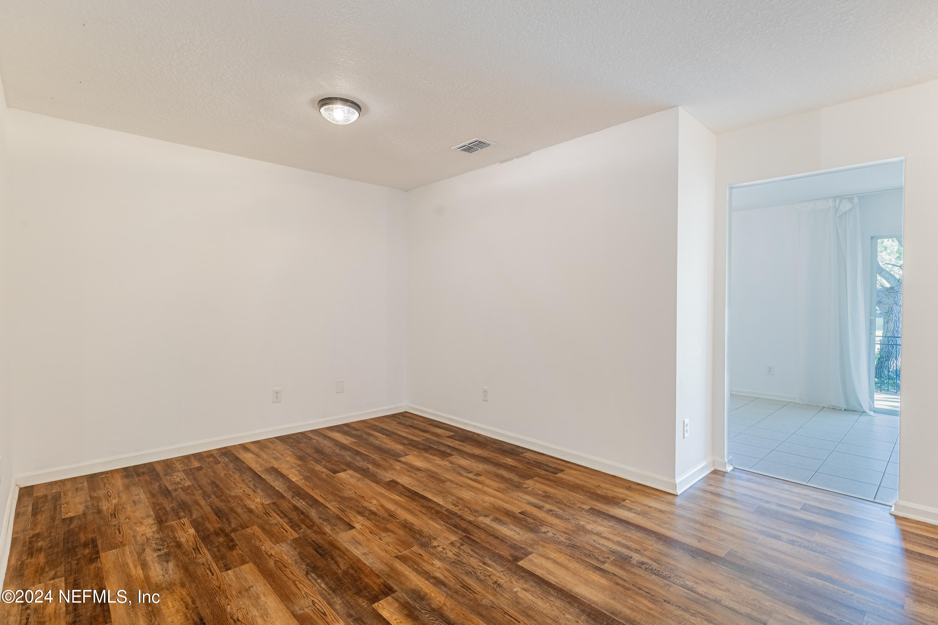 1630 VINELAND Circle B
