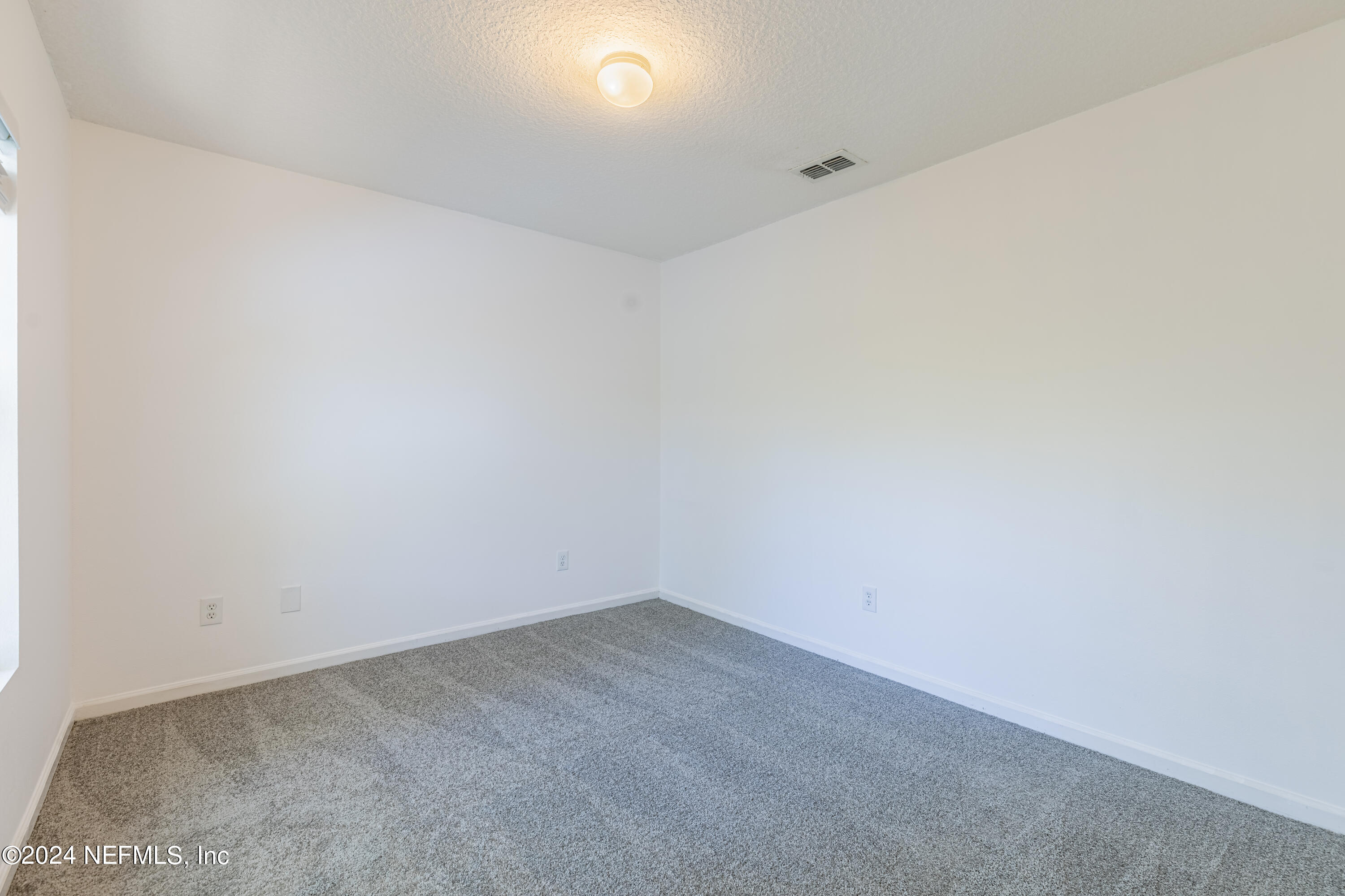 1630 VINELAND Circle B