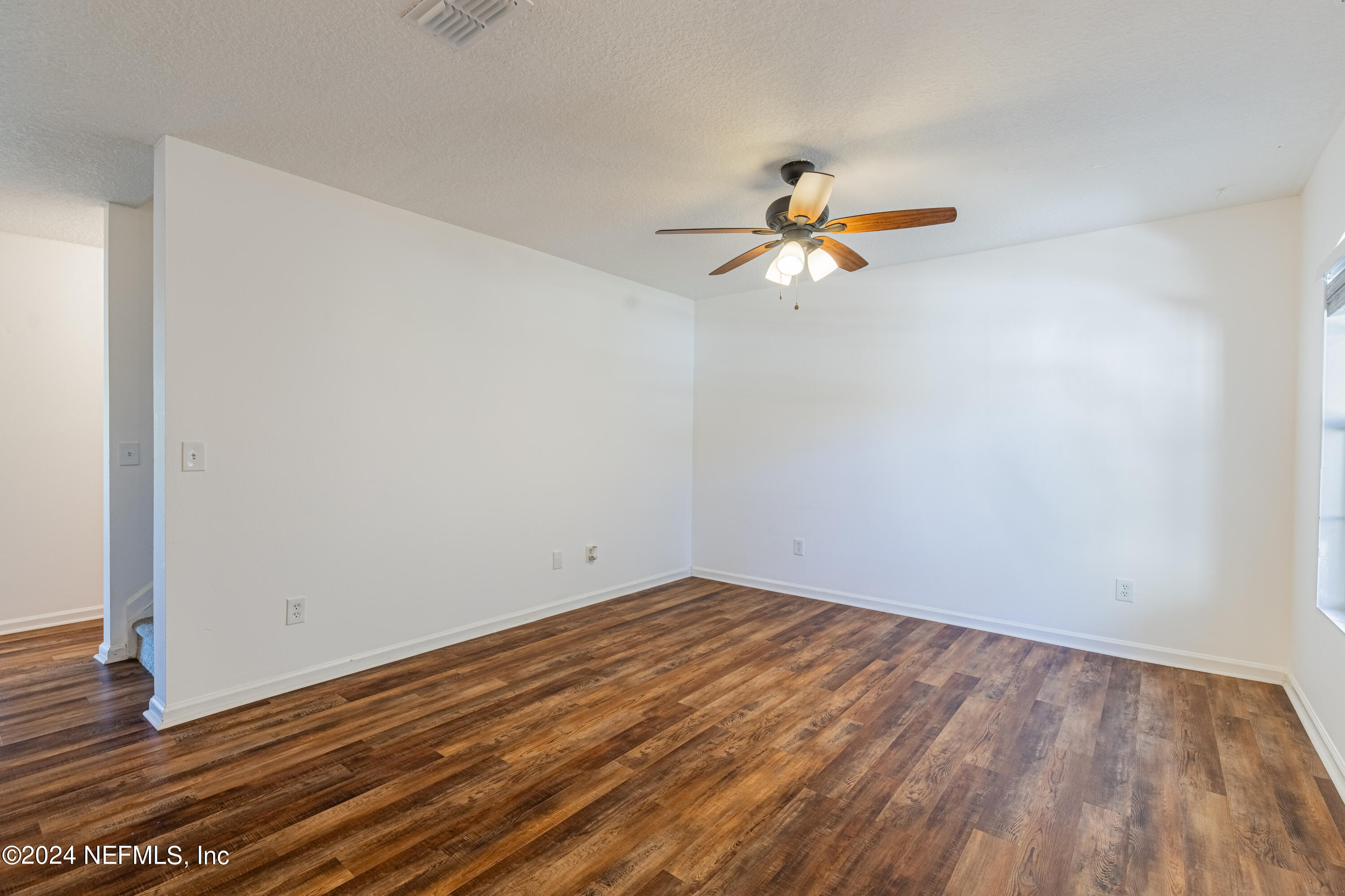1630 VINELAND Circle B