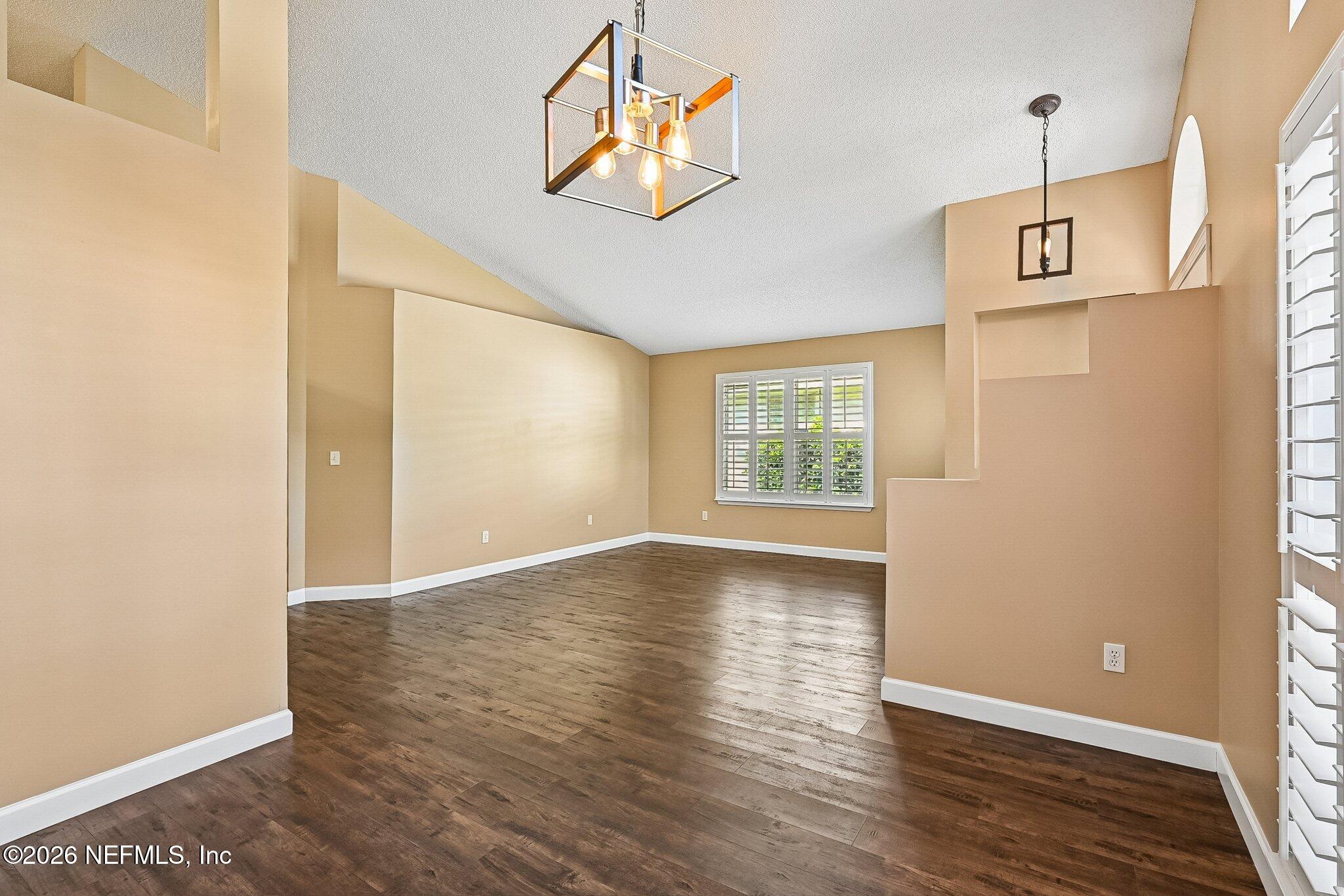 1667 BLACKHAWK Court