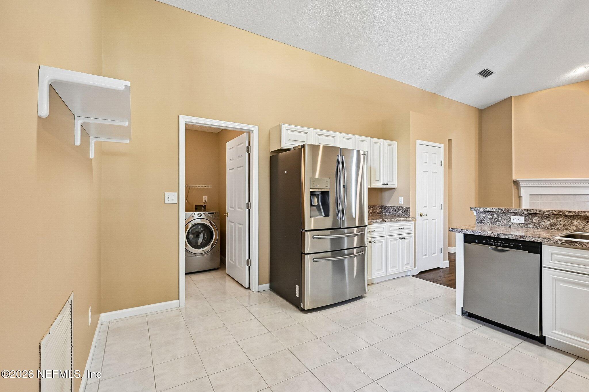 1667 BLACKHAWK Court