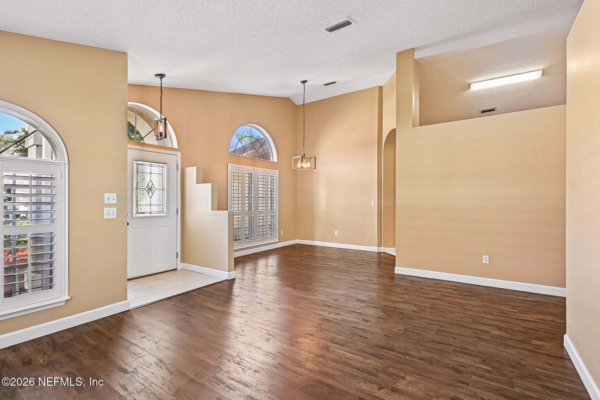 1667 BLACKHAWK Court