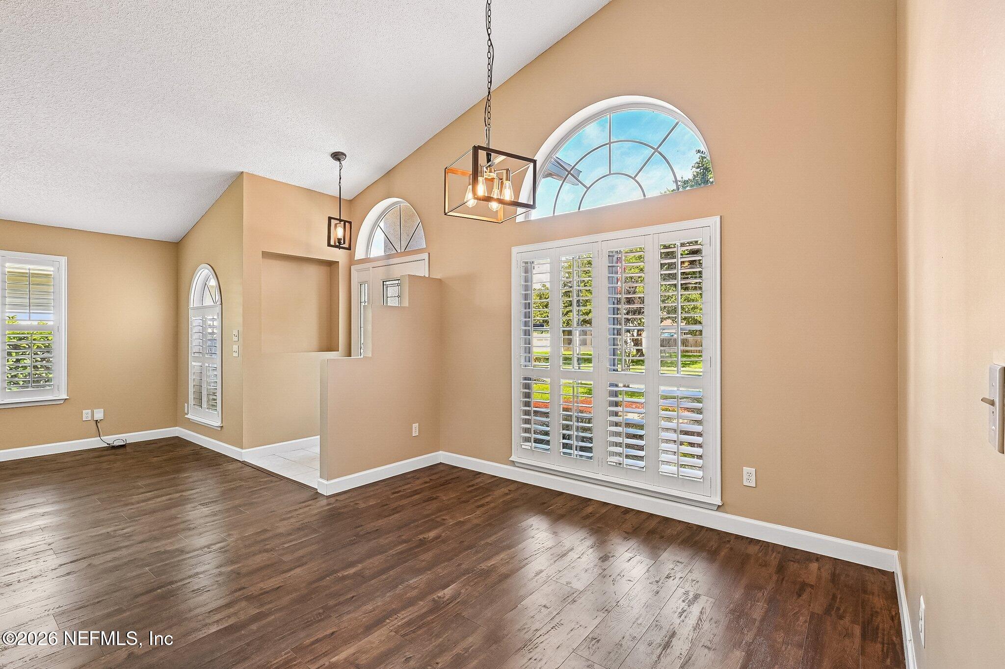 1667 BLACKHAWK Court