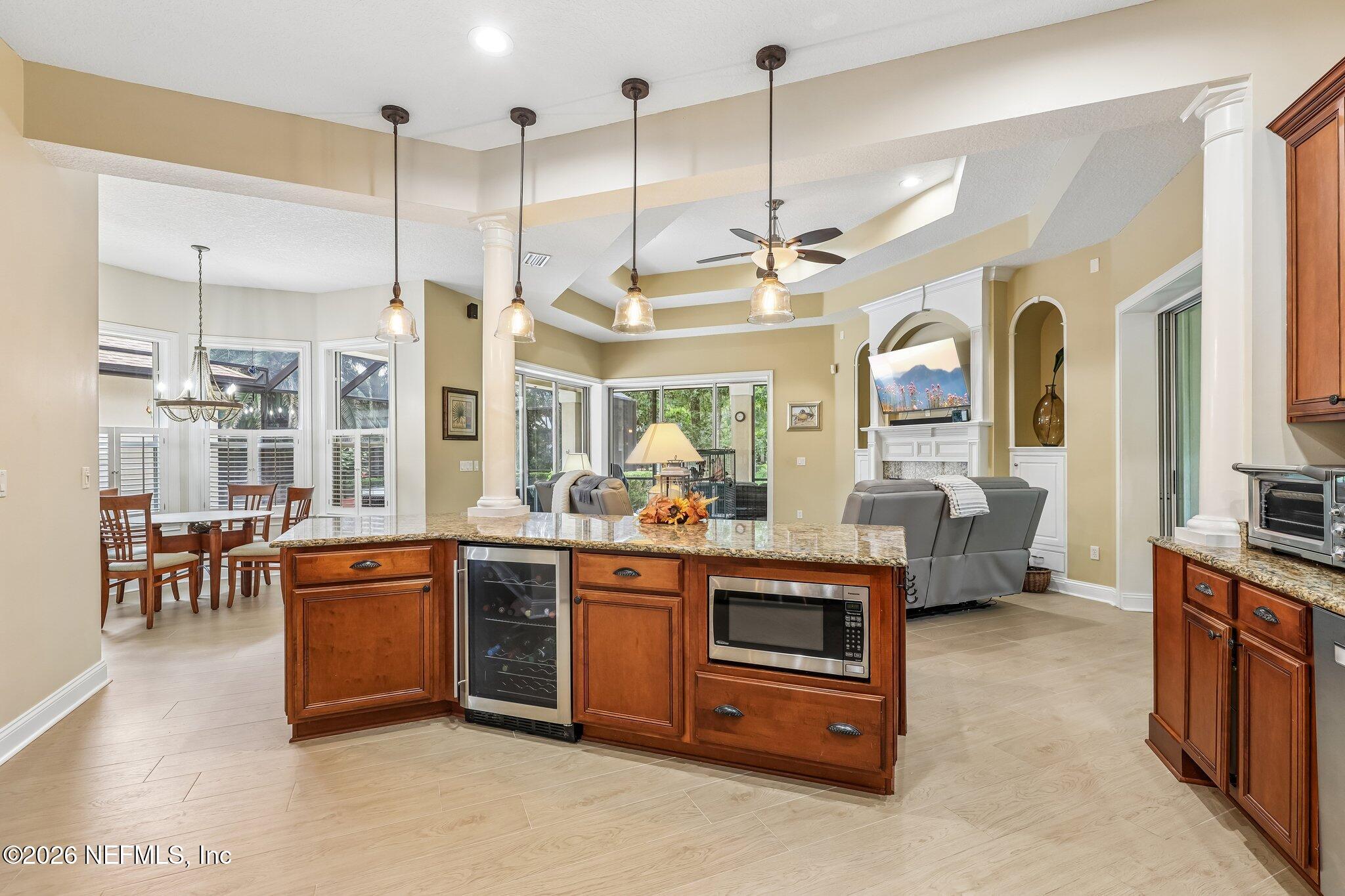 2708 SHADE TREE Drive