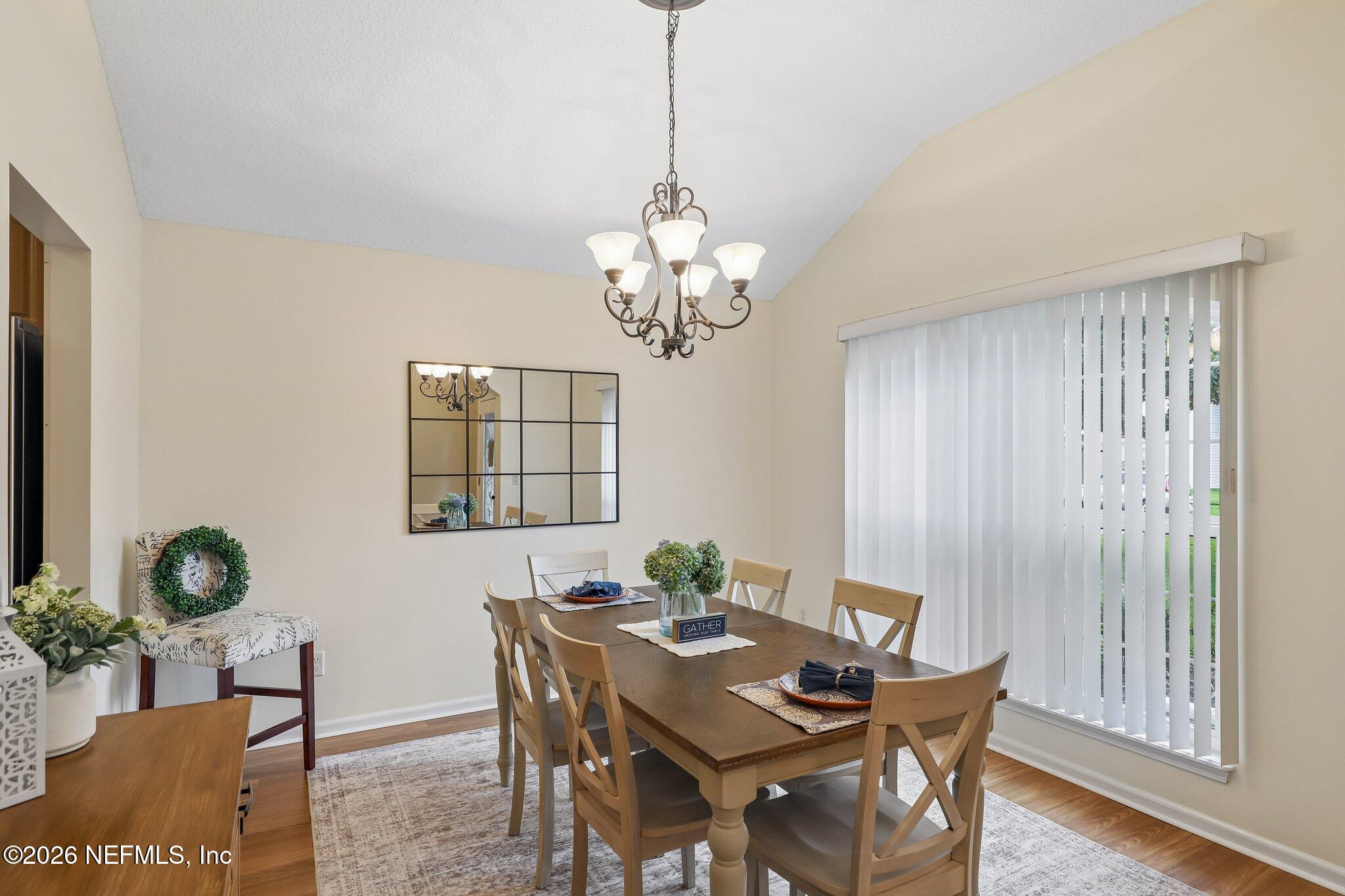 1876 LAKE FOREST Lane