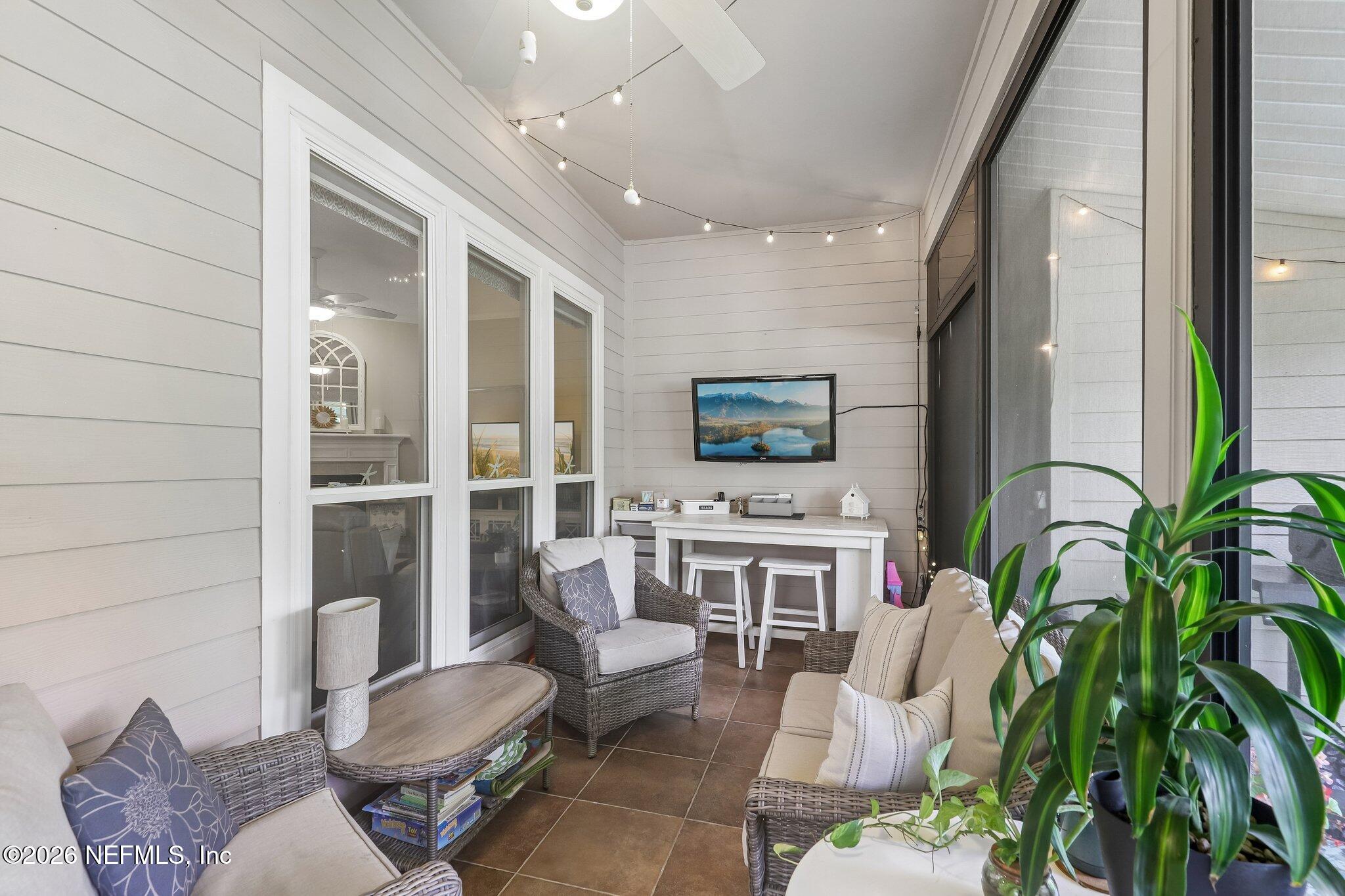 1876 LAKE FOREST Lane