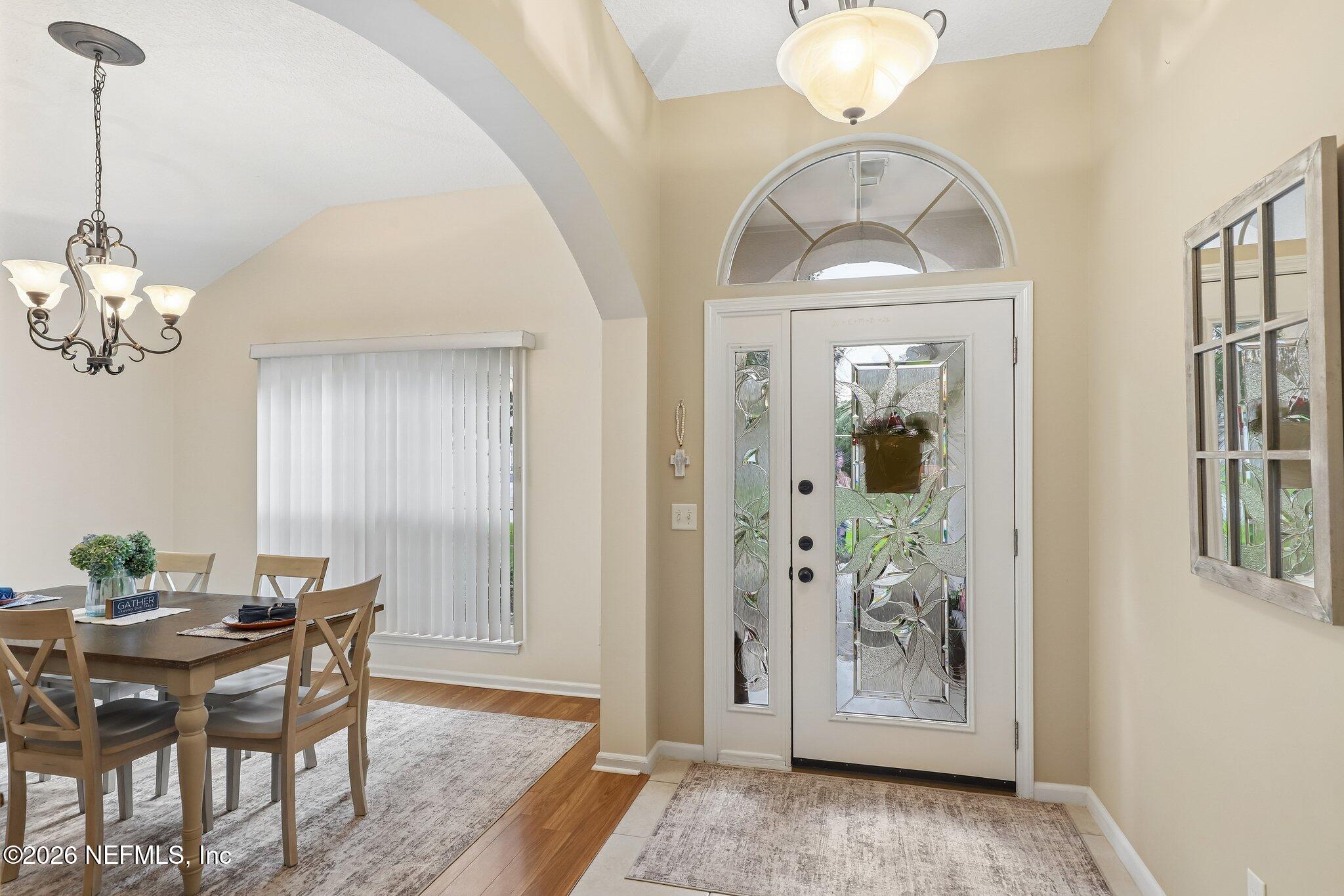 1876 LAKE FOREST Lane