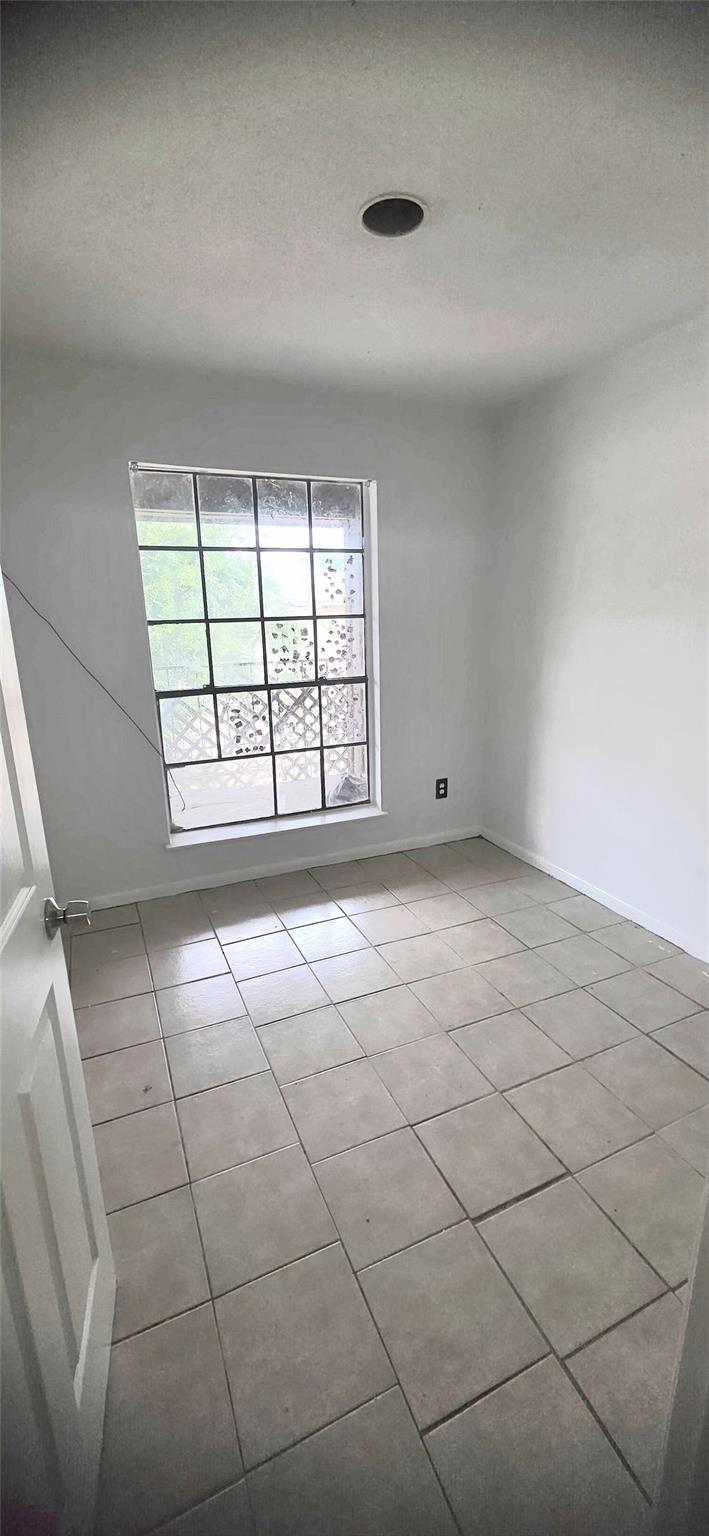 9090 S Braeswood Boulevard # 30