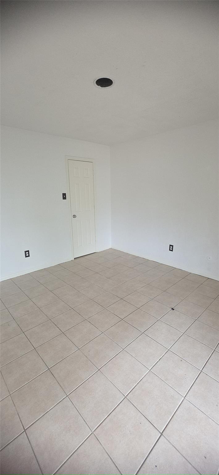 9090 S Braeswood Boulevard # 30