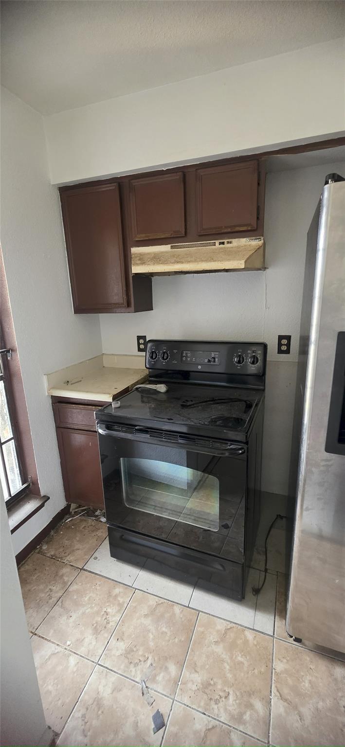 9090 S Braeswood Boulevard # 30