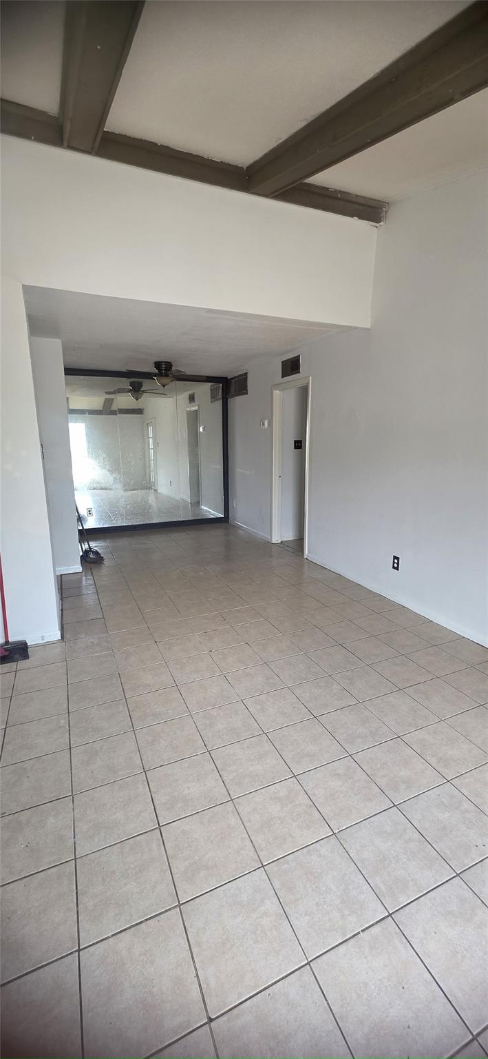 9090 S Braeswood Boulevard # 30