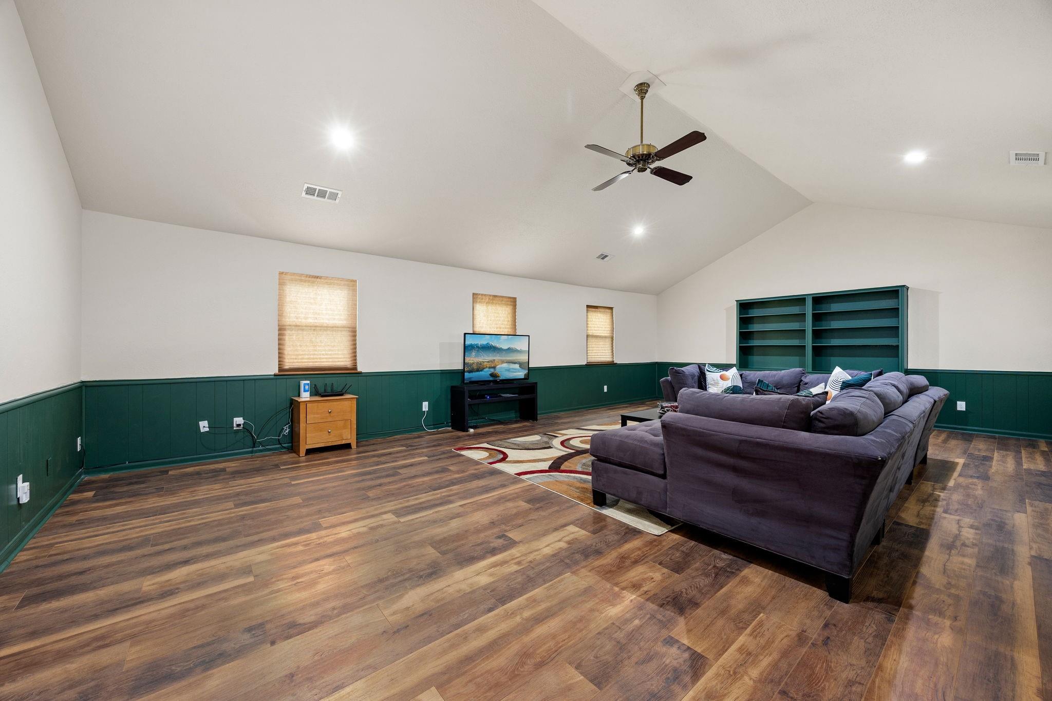 12511 Oak Plaza Drive