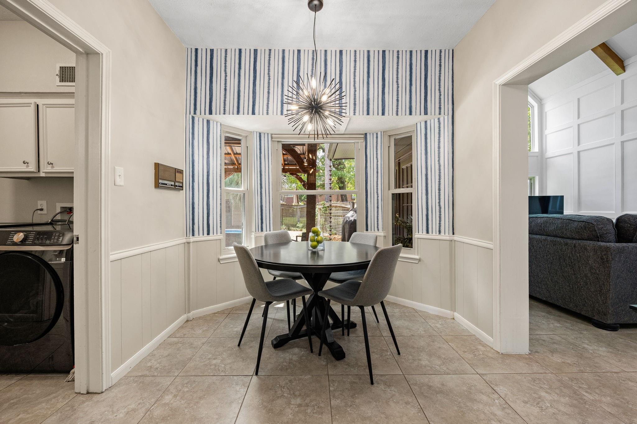 12511 Oak Plaza Drive