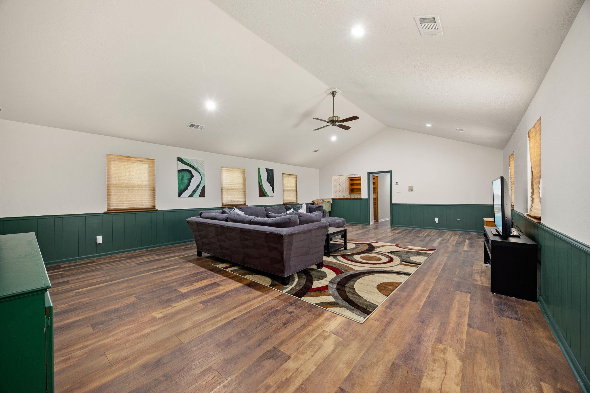 12511 Oak Plaza Drive