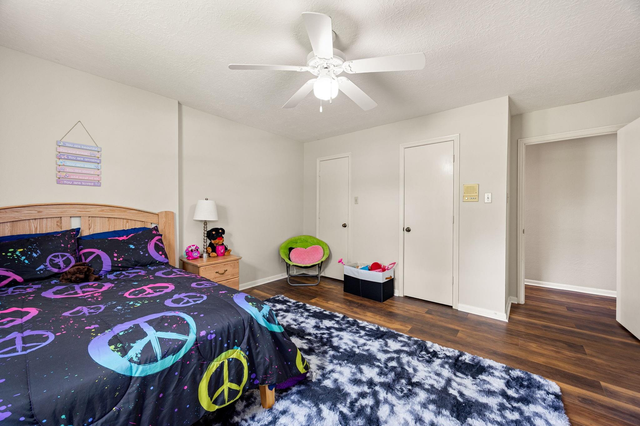 12511 Oak Plaza Drive