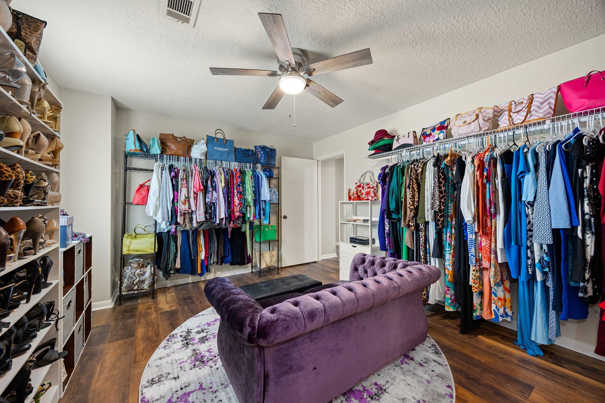 12511 Oak Plaza Drive