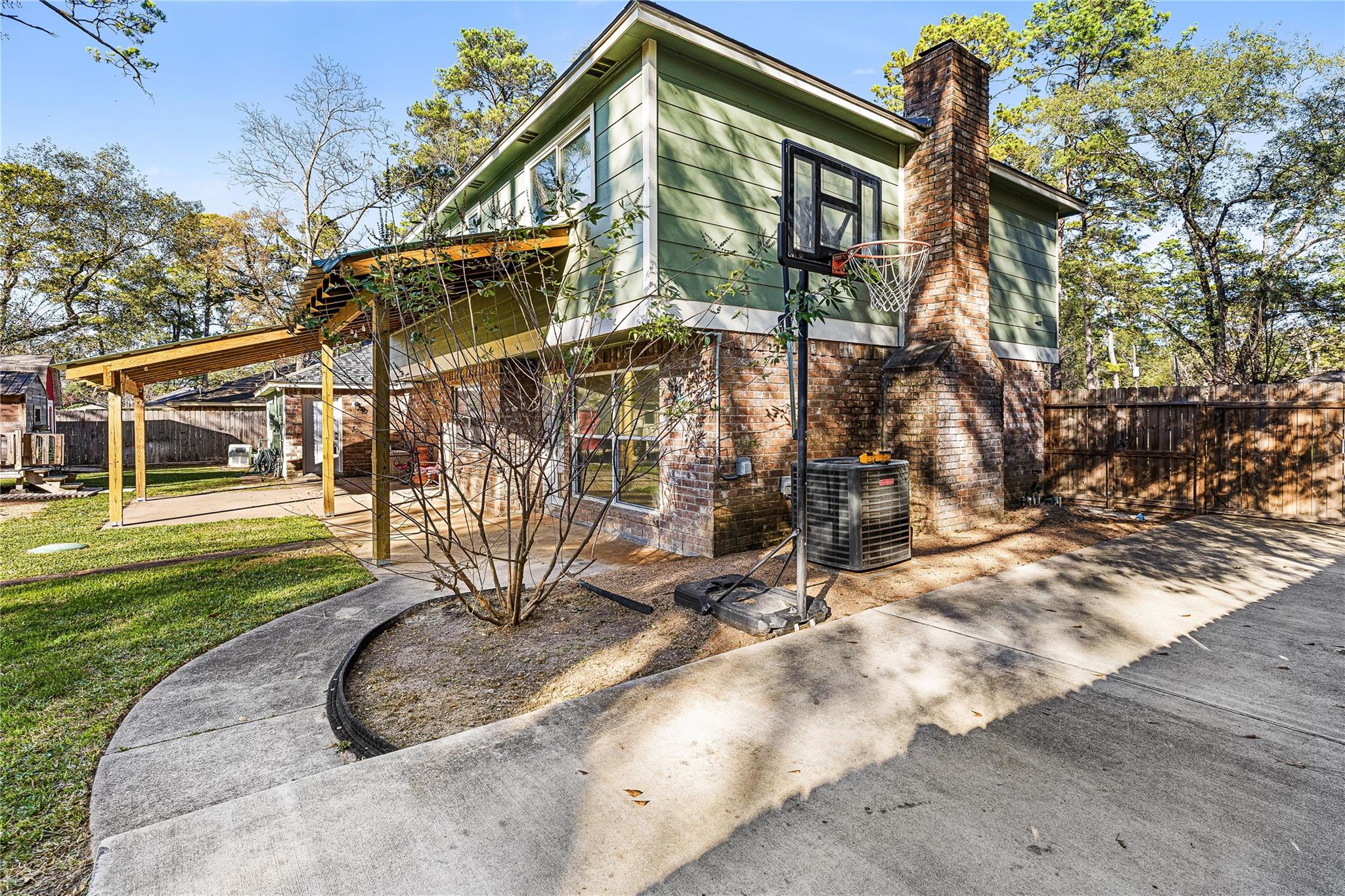 13211 Oak Plaza Drive